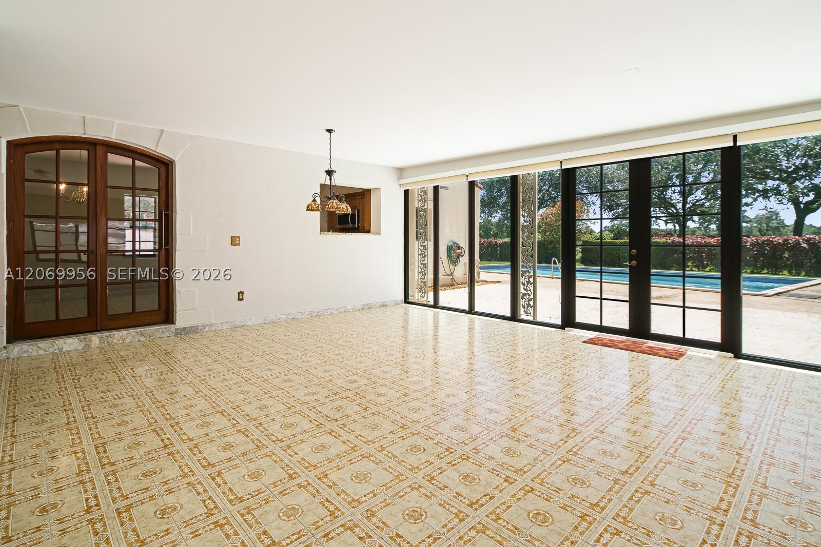4128 Pinta Ct Coral Gables, FL 33146