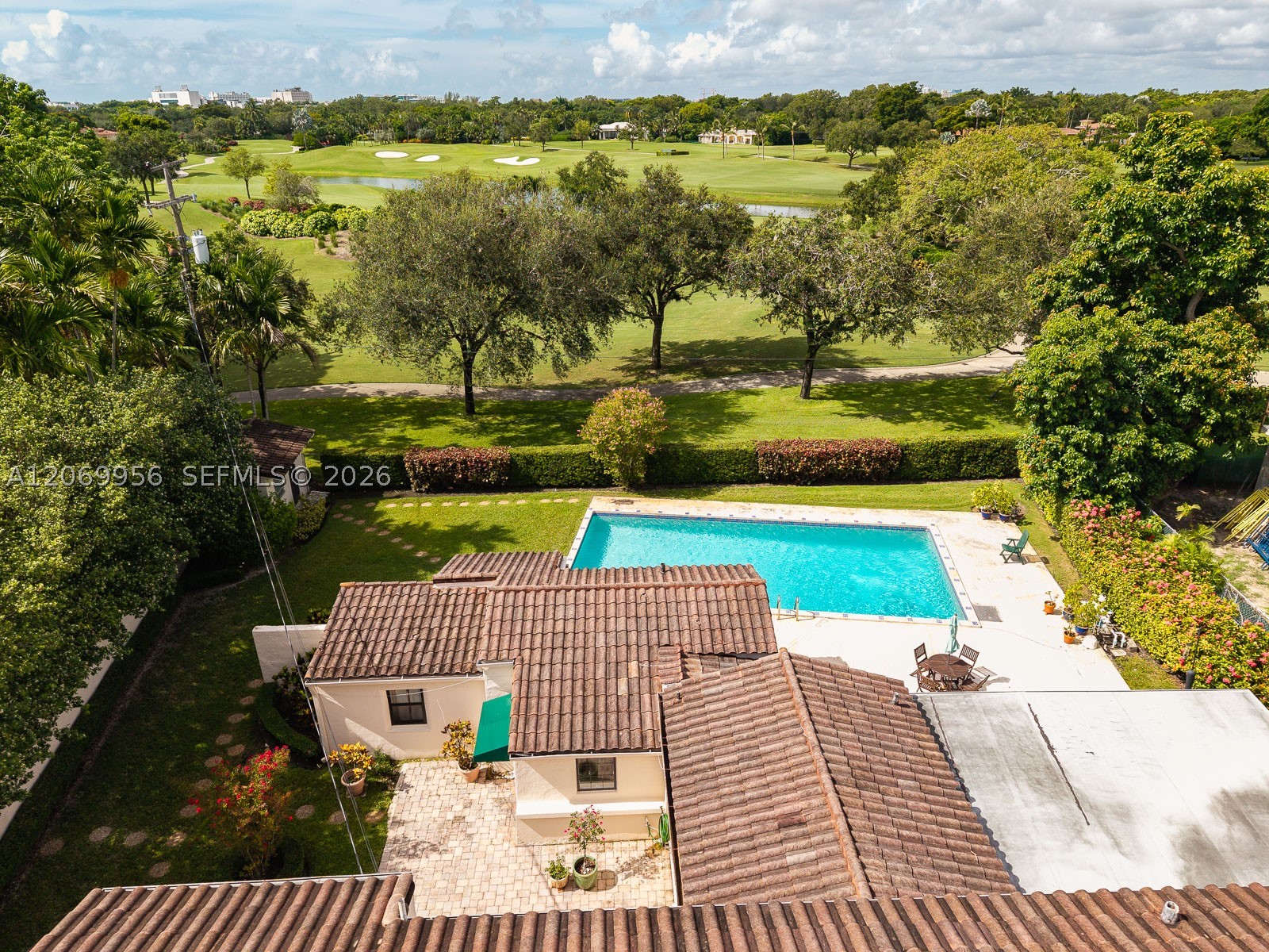 4128 Pinta Ct Coral Gables, FL 33146