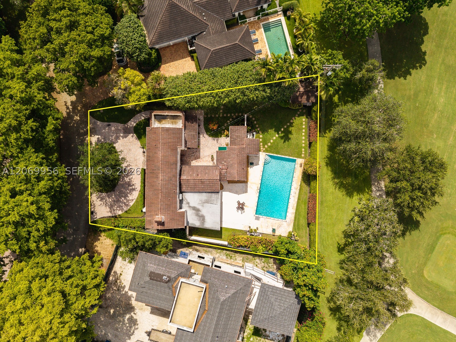 4128 Pinta Ct Coral Gables, FL 33146