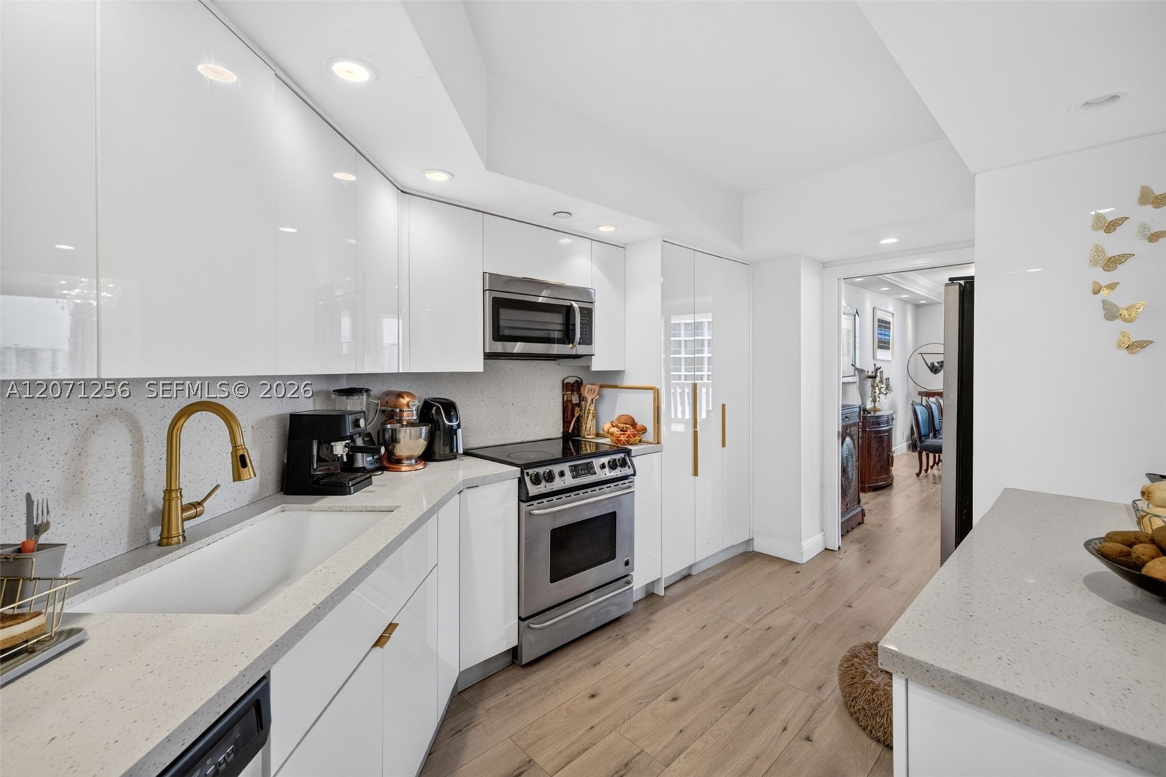 3000 Island Blvd #1201 Aventura, FL 33160