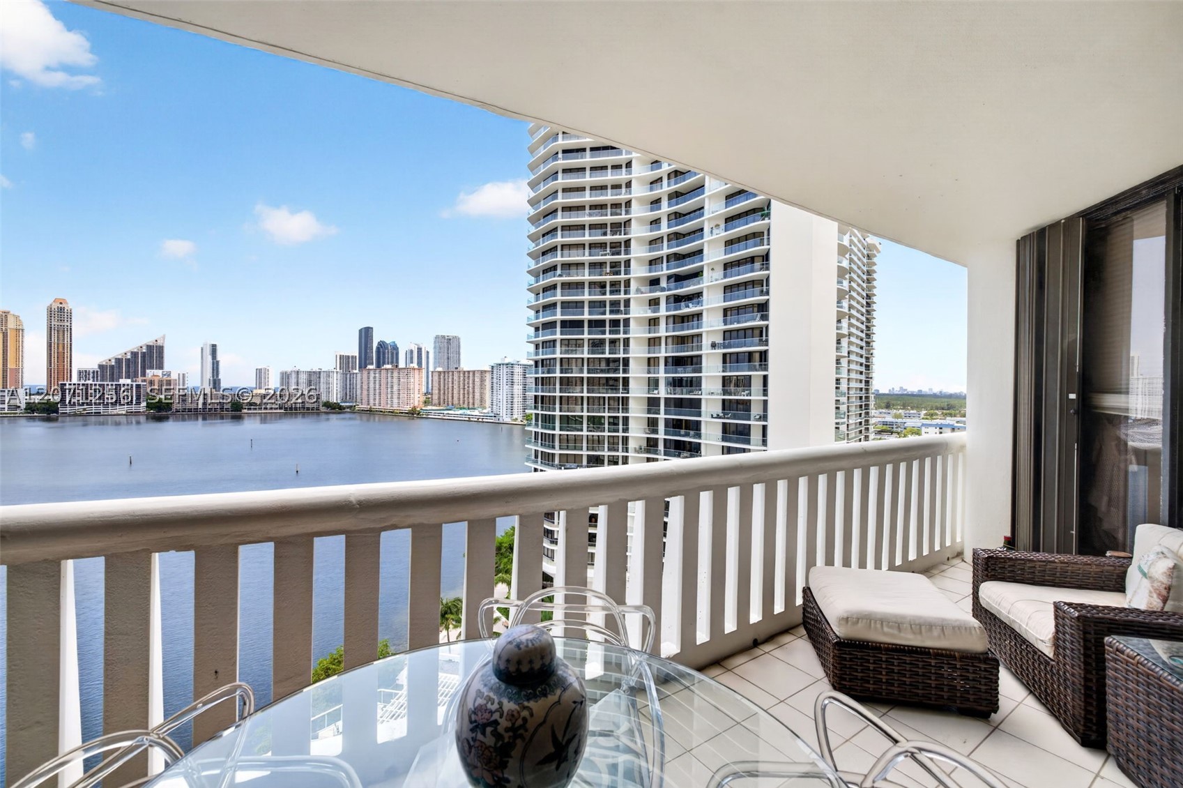 3000 Island Blvd #1201 Aventura, FL 33160