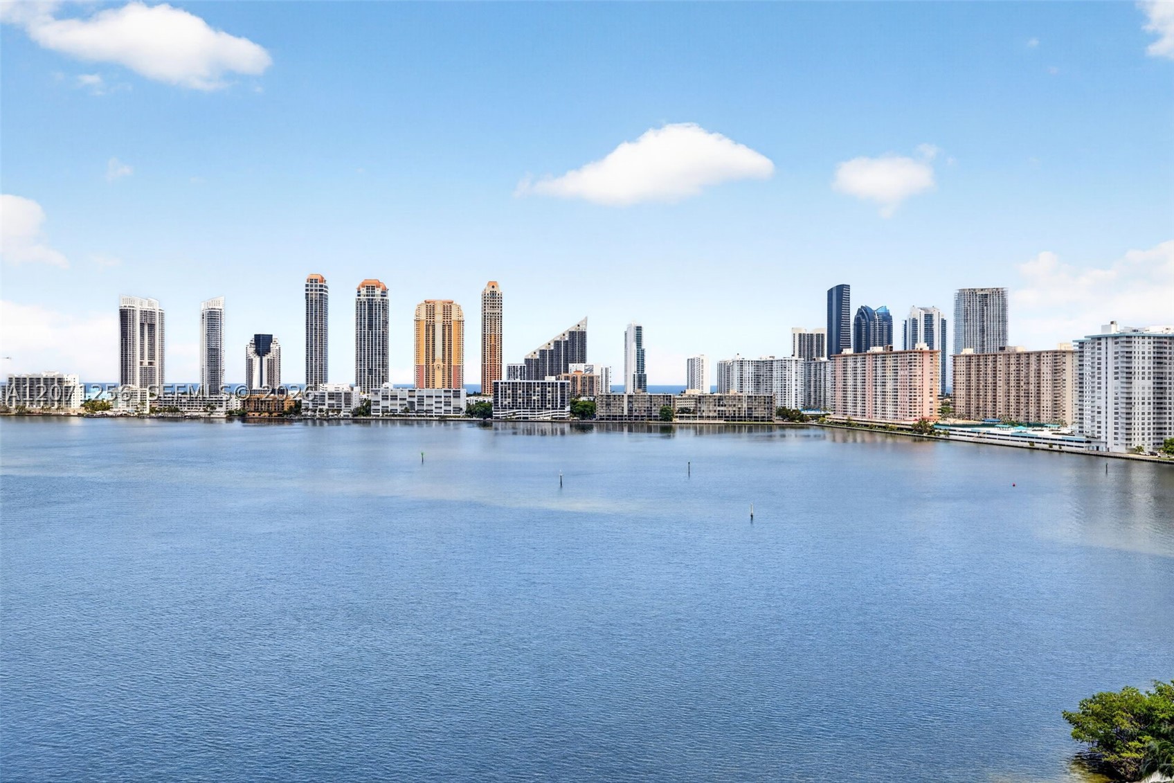 3000 Island Blvd #1201 Aventura, FL 33160