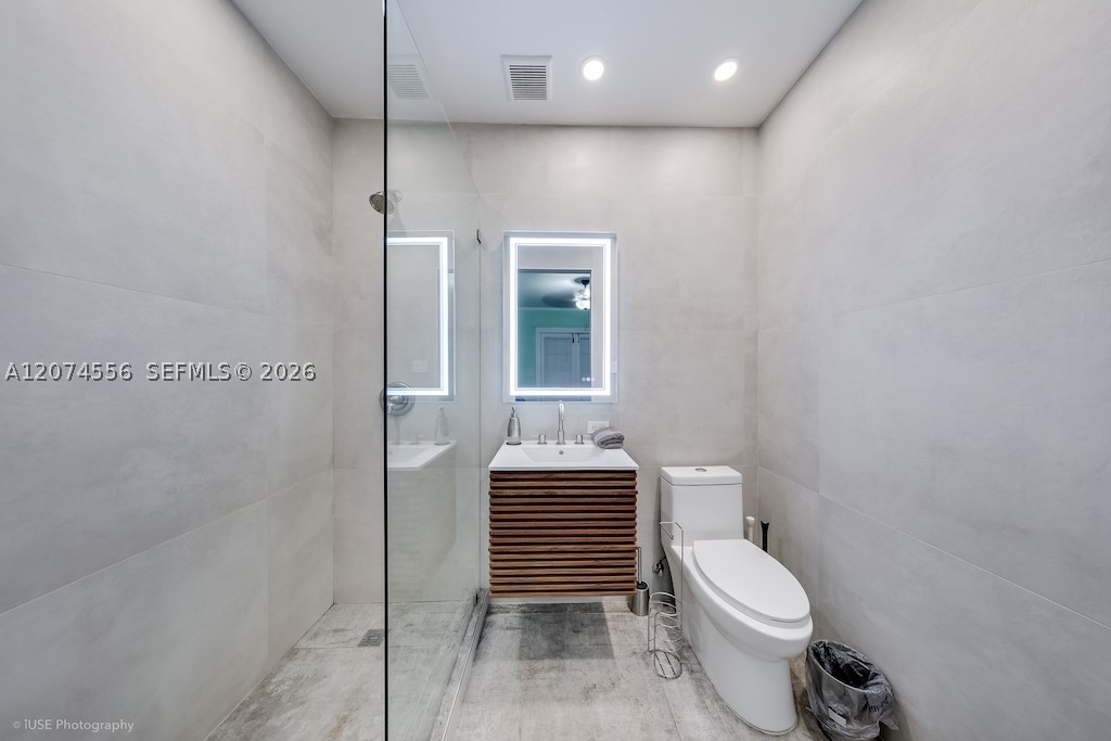 46 NE 43rd St Miami, FL 33137