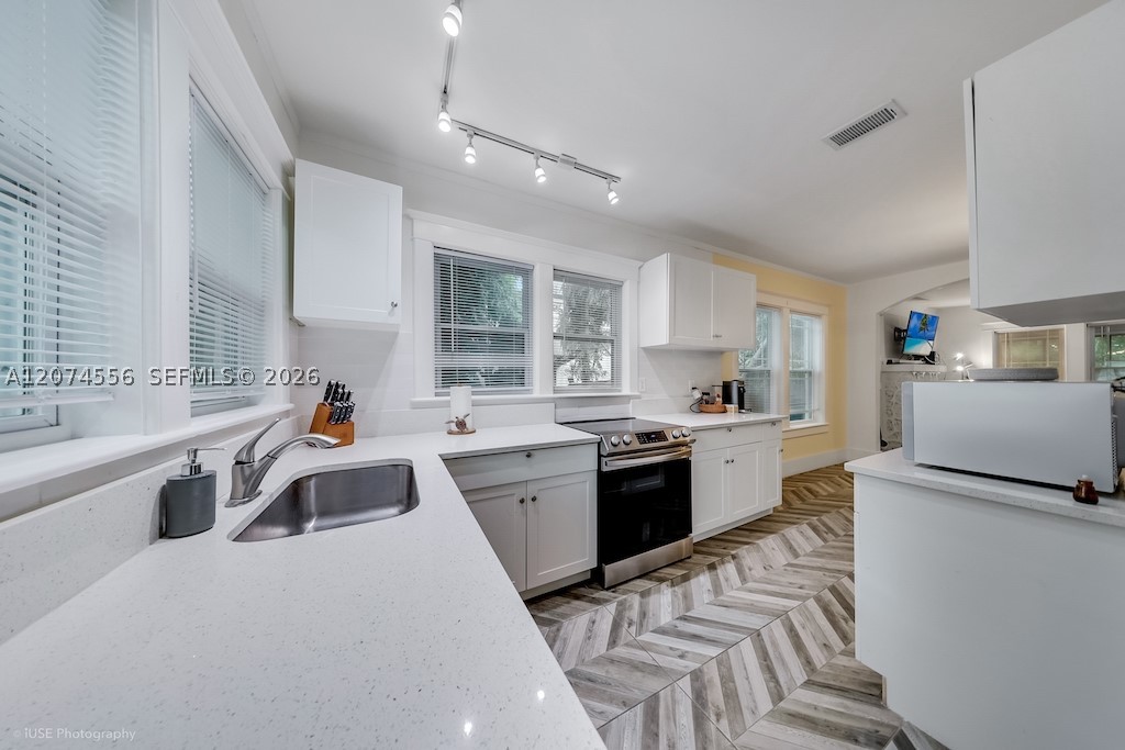 46 NE 43rd St Miami, FL 33137