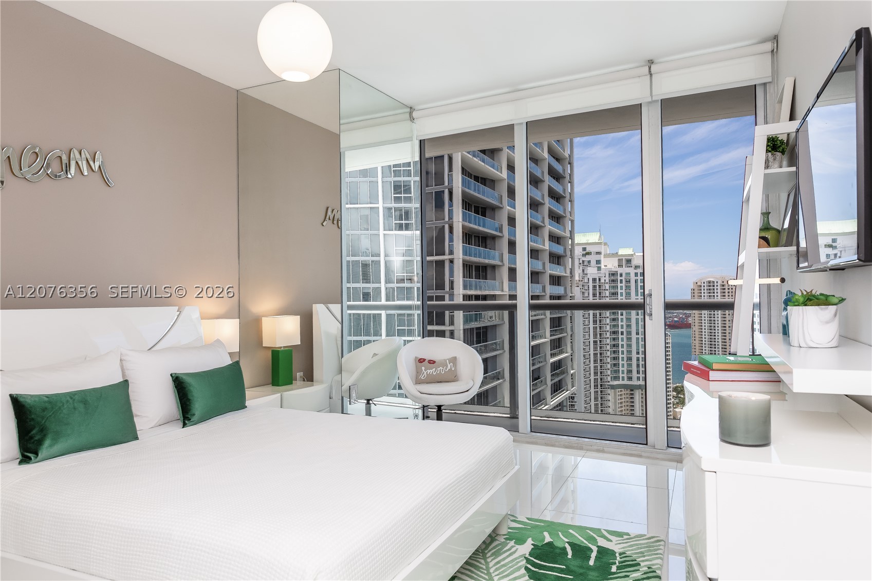 485 Brickell Ave #3410 Miami, FL 33131