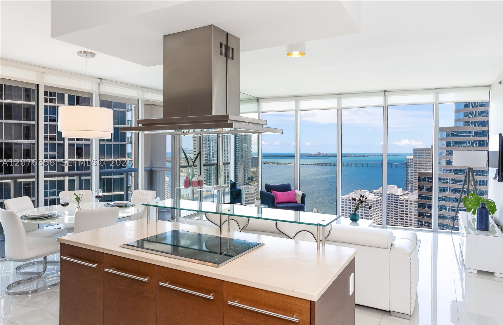 485 Brickell Ave #3410 Miami, FL 33131