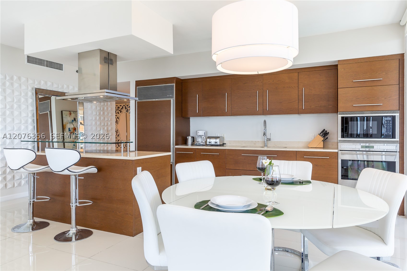 485 Brickell Ave #3410 Miami, FL 33131