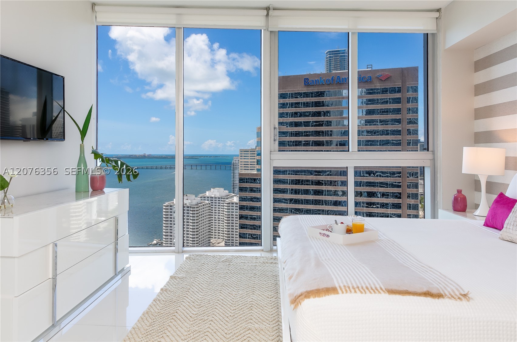 485 Brickell Ave #3410 Miami, FL 33131