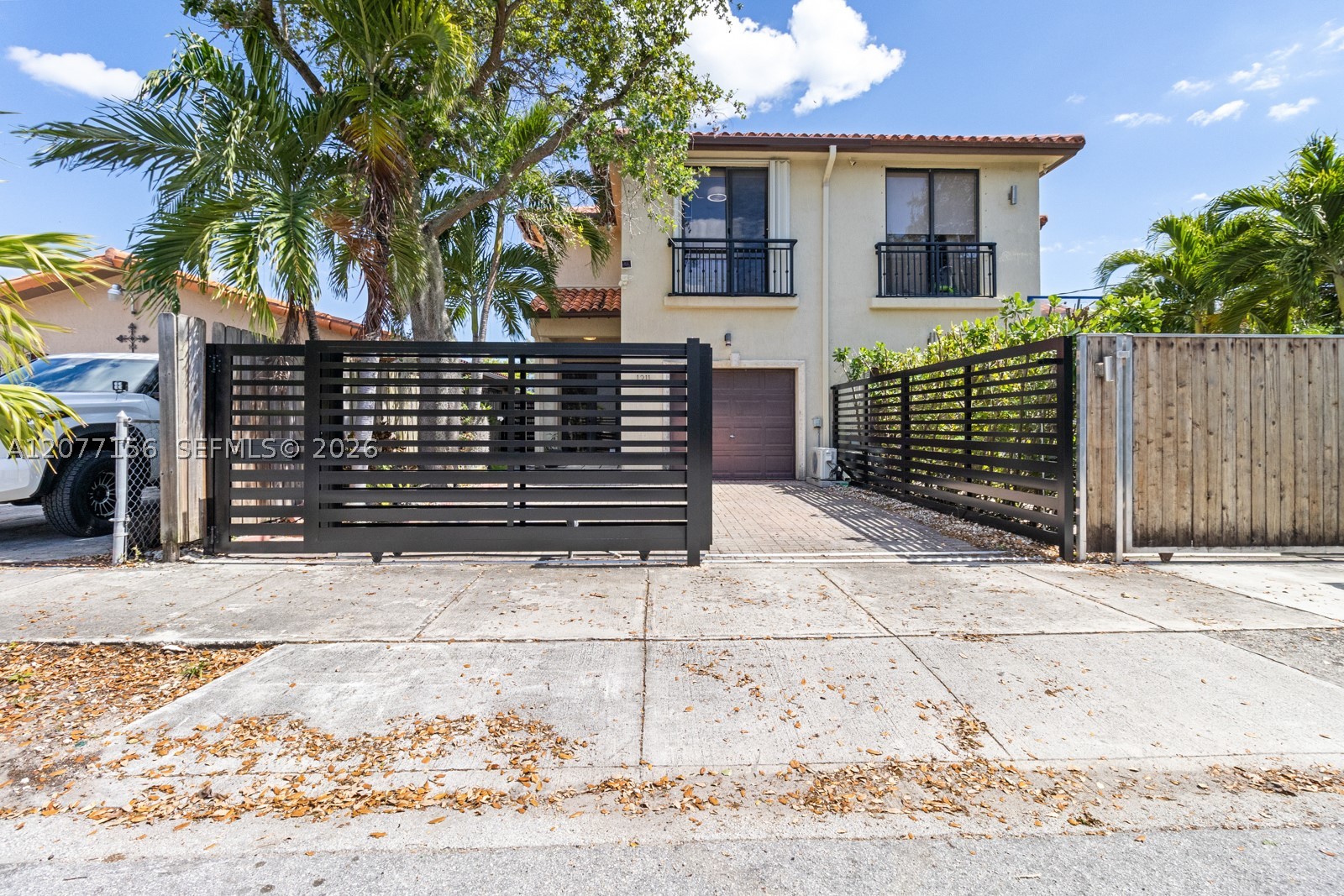 1211 SW 14th Ave #1211 Miami, FL 33135