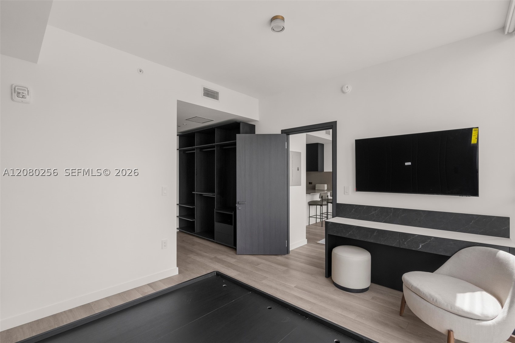 image E11EVEN Hotel & Residences18