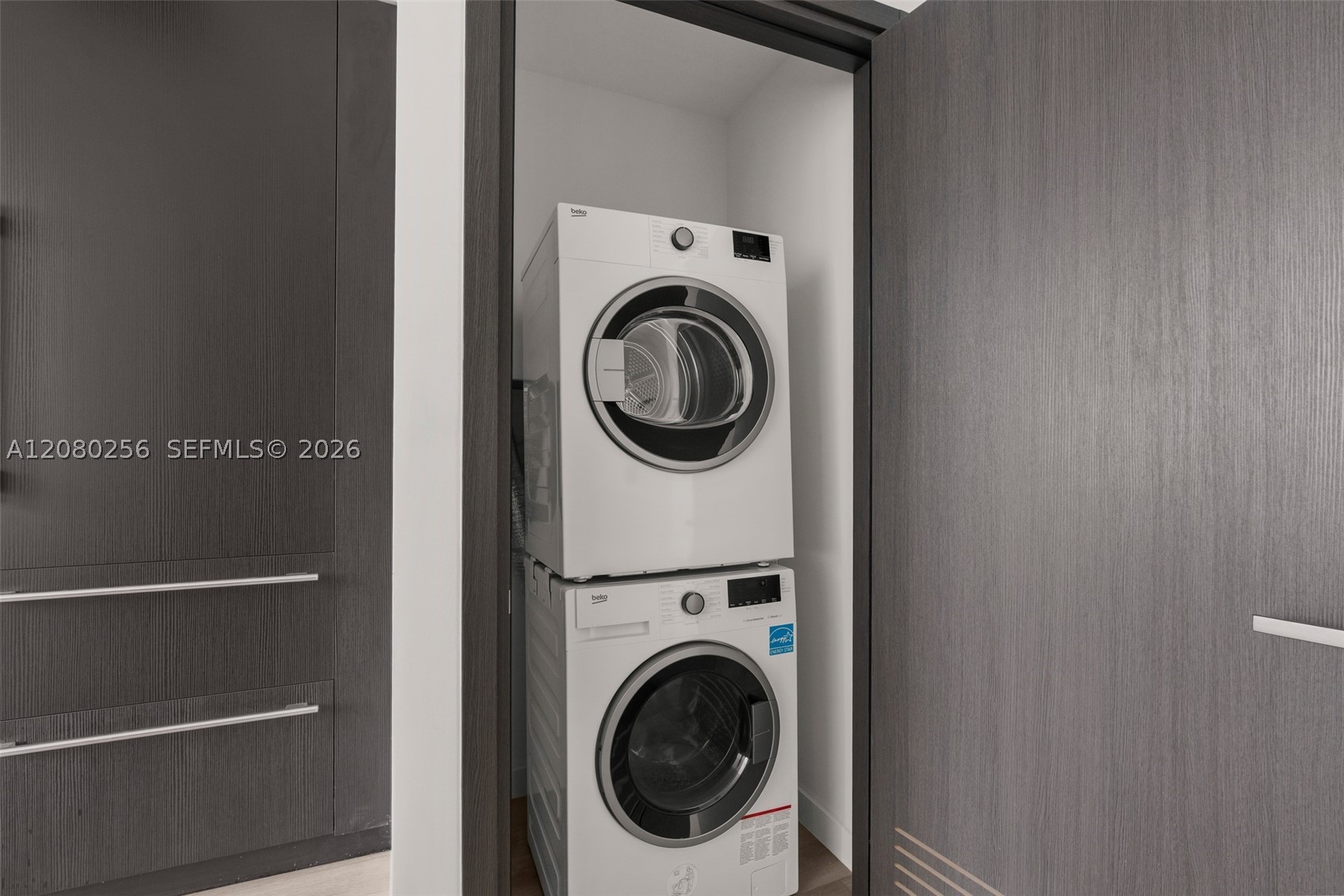 image E11EVEN Hotel & Residences24