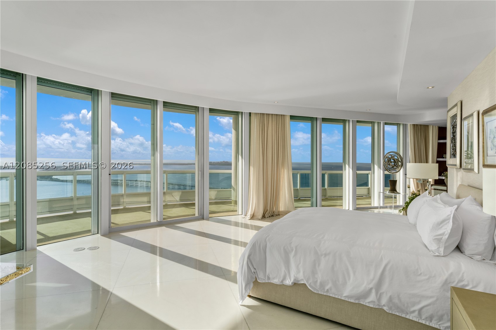 1643 Brickell Ave #PH4901 Miami, FL 33129