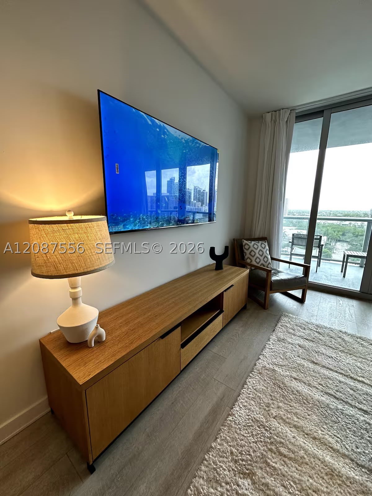 image Beachwalk Condominium9