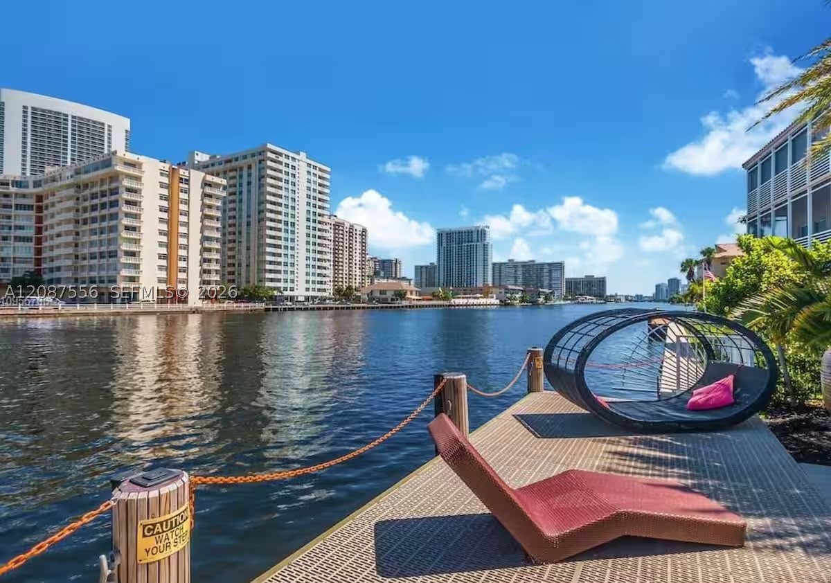 image Beachwalk Condominium29
