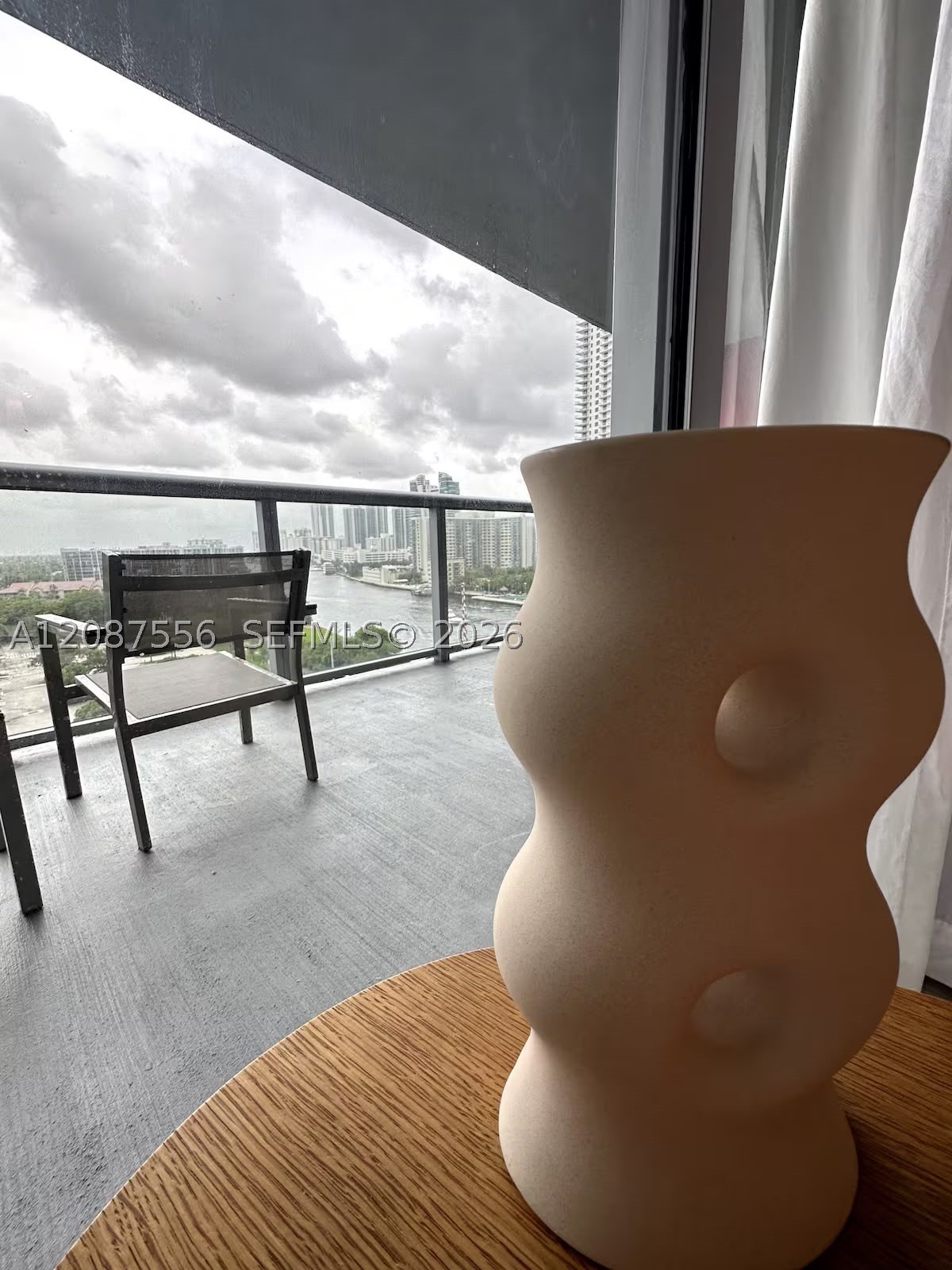 image Beachwalk Condominium38