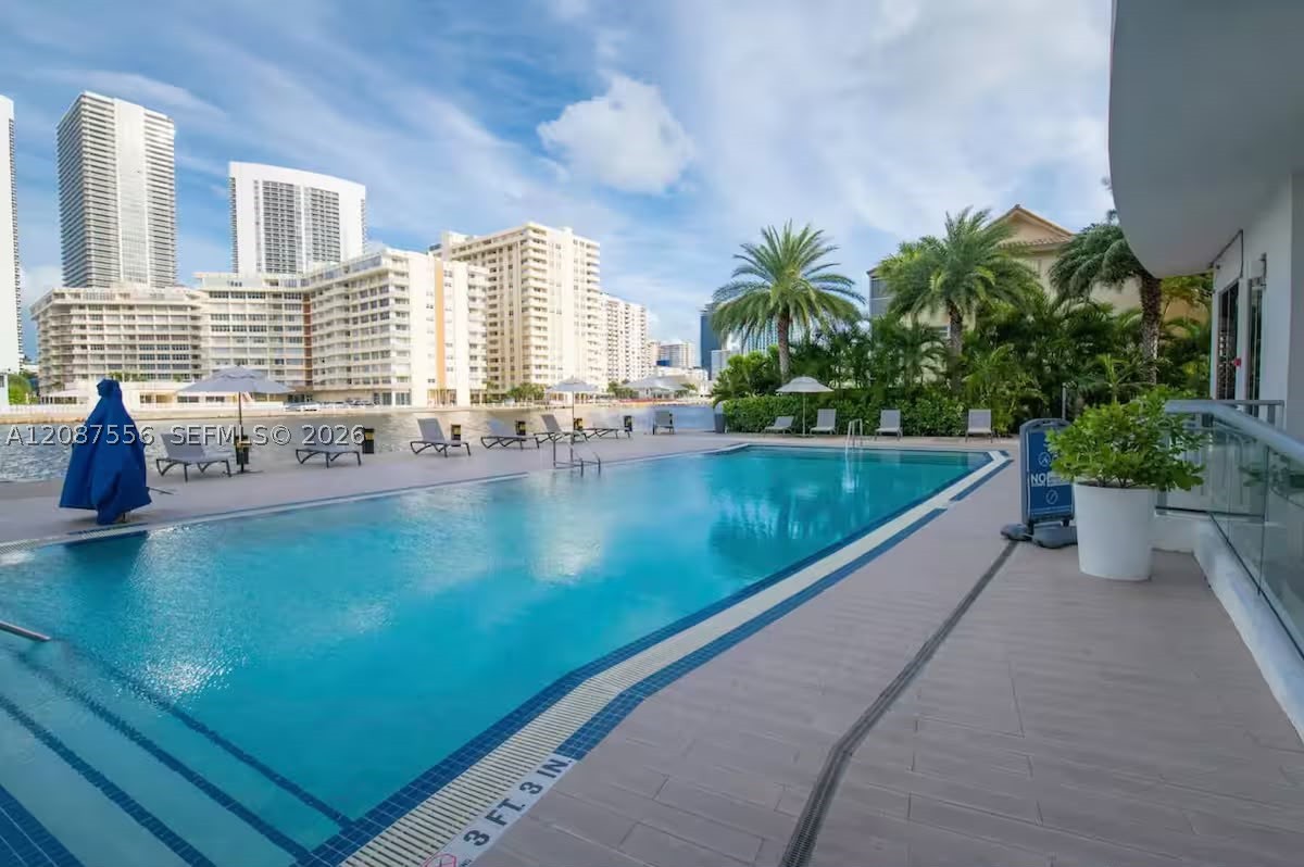 image Beachwalk Condominium50