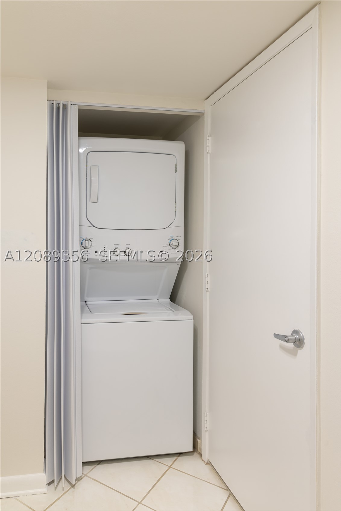 image Brickell Key One14