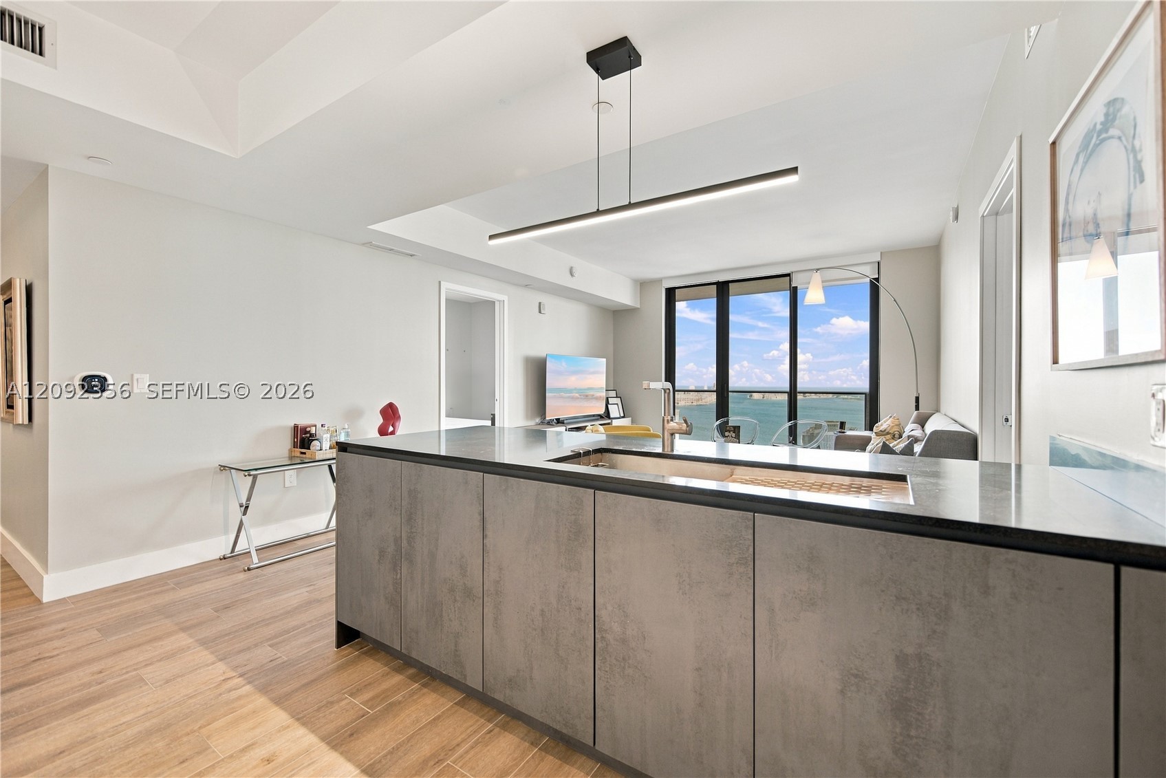 image 1010 Brickell12