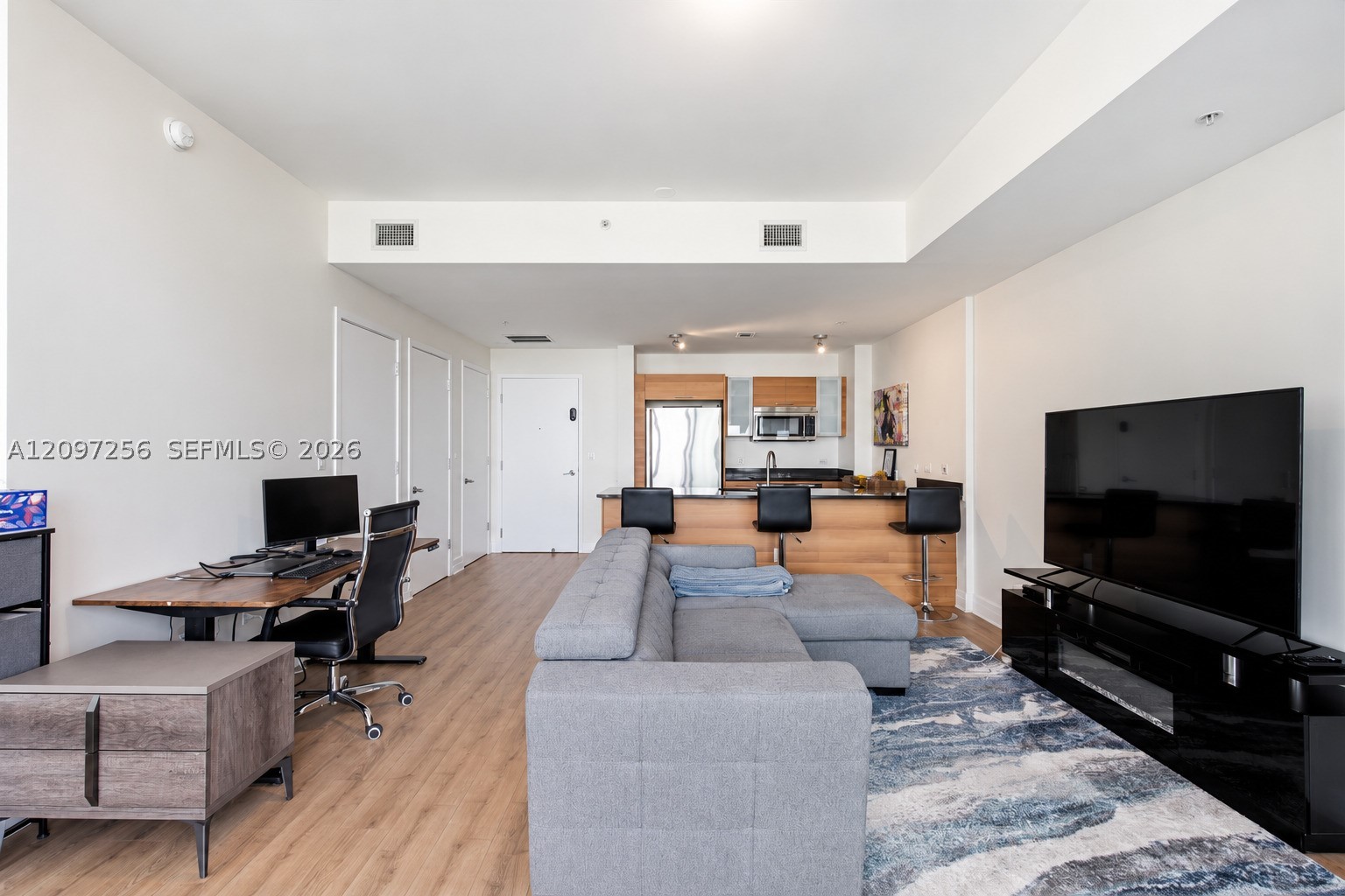 image 4 Midtown9