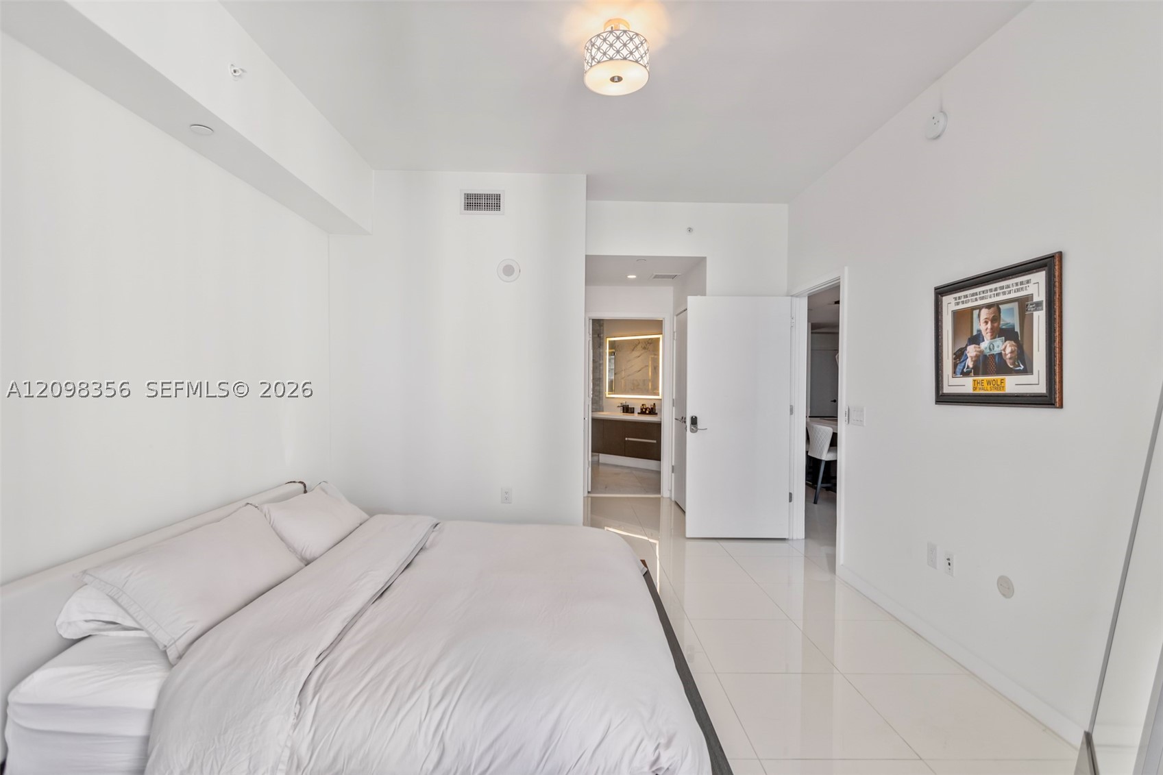 851 NE 1st Ave #3707 Miami, FL 33132