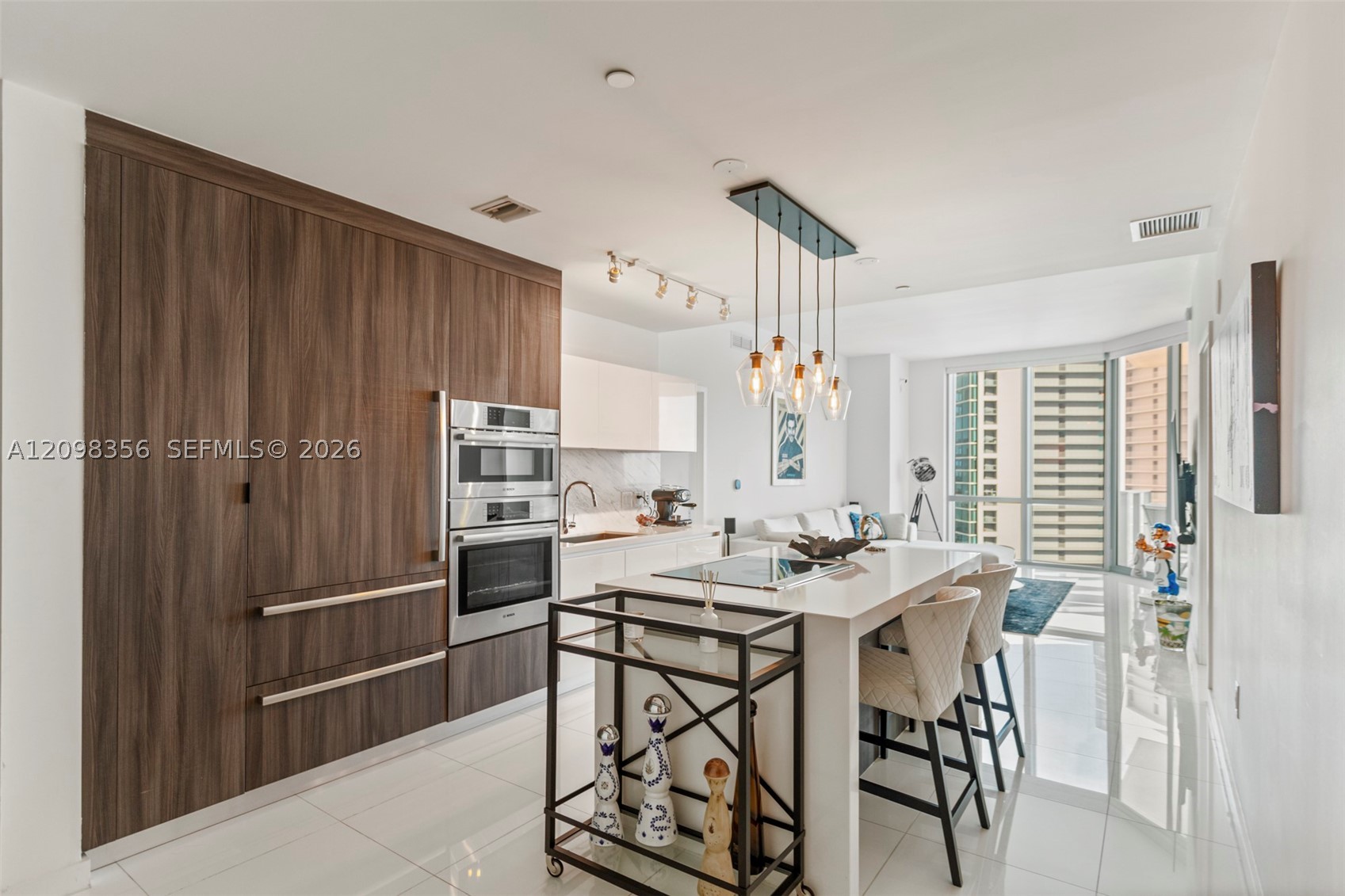 851 NE 1st Ave #3707 Miami, FL 33132