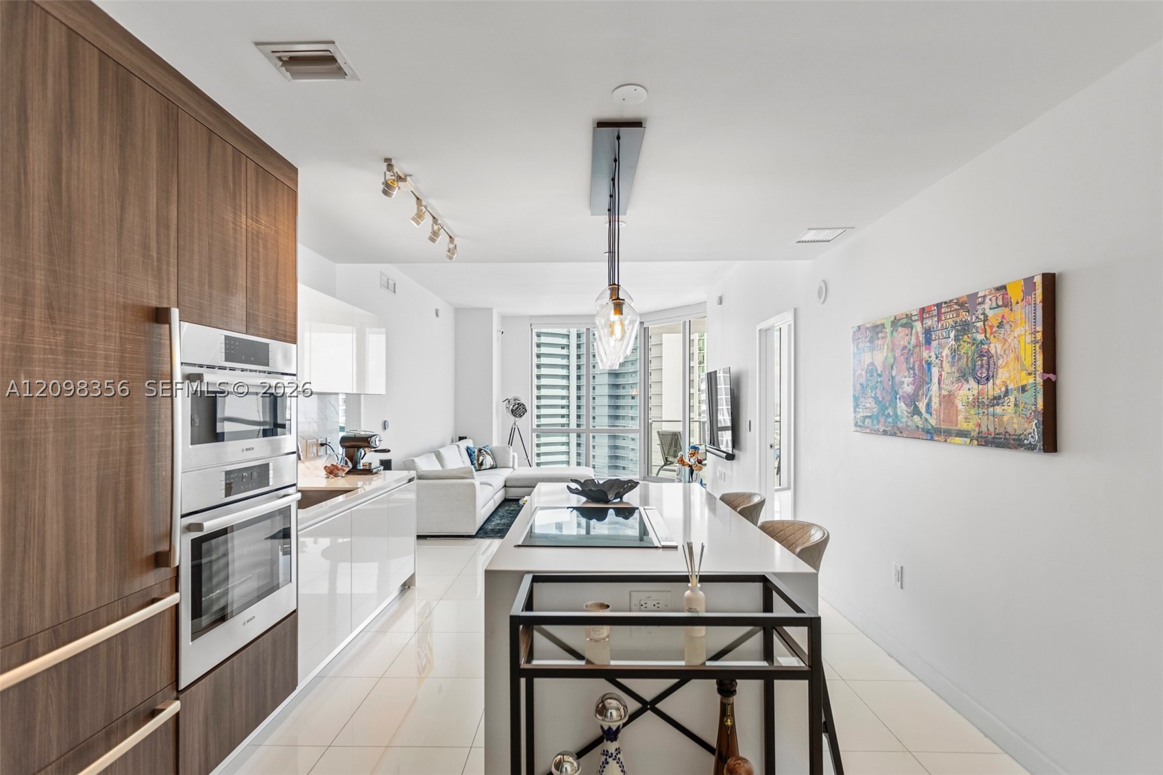 851 NE 1st Ave #3707 Miami, FL 33132