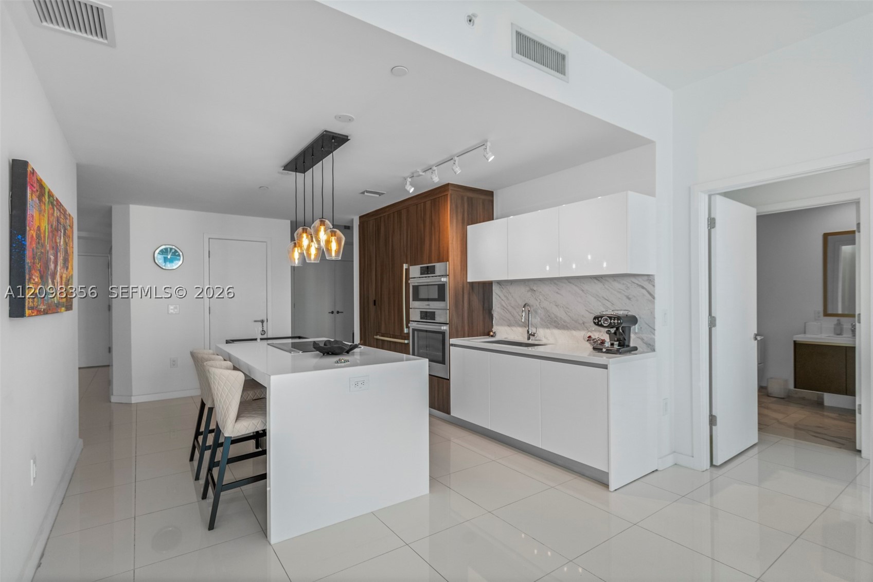 851 NE 1st Ave #3707 Miami, FL 33132