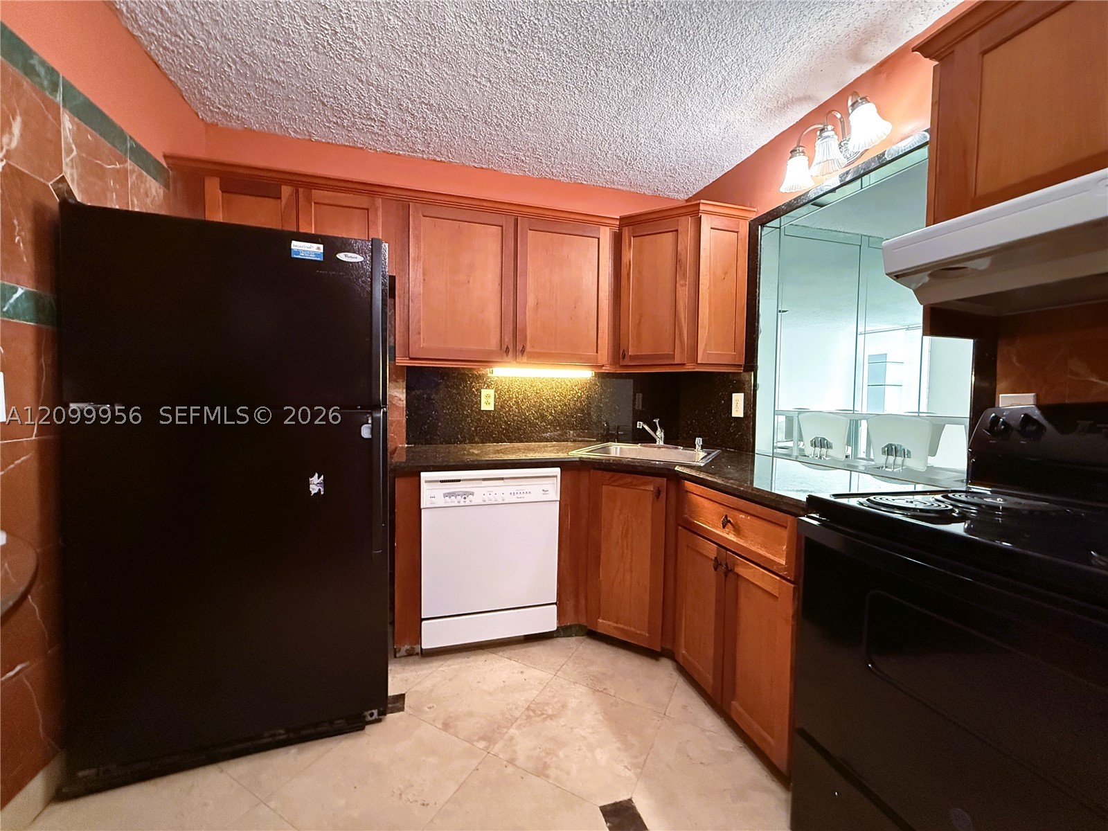 701 Three Iss Blvd #506