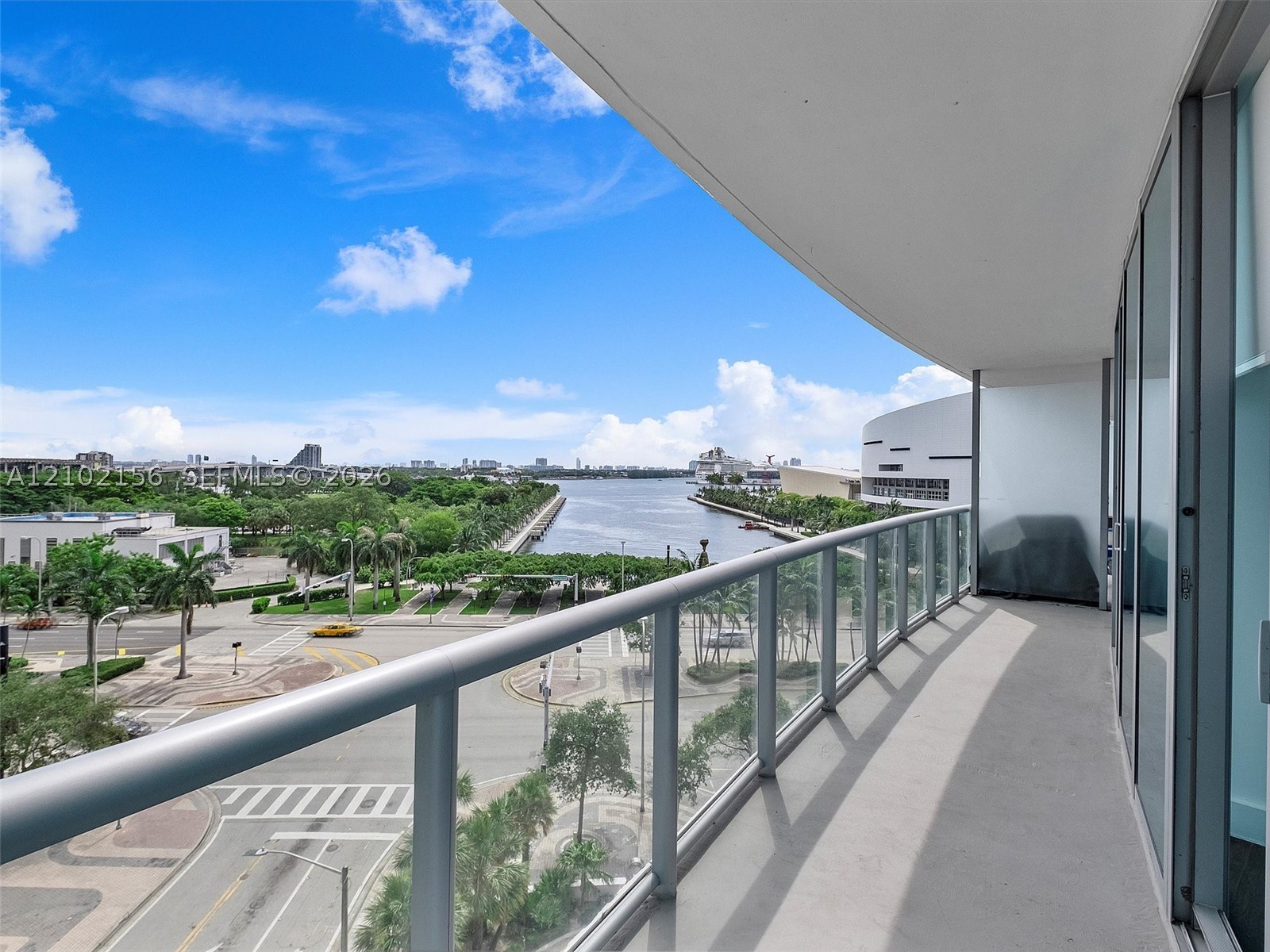 888 Biscayne Blvd #612