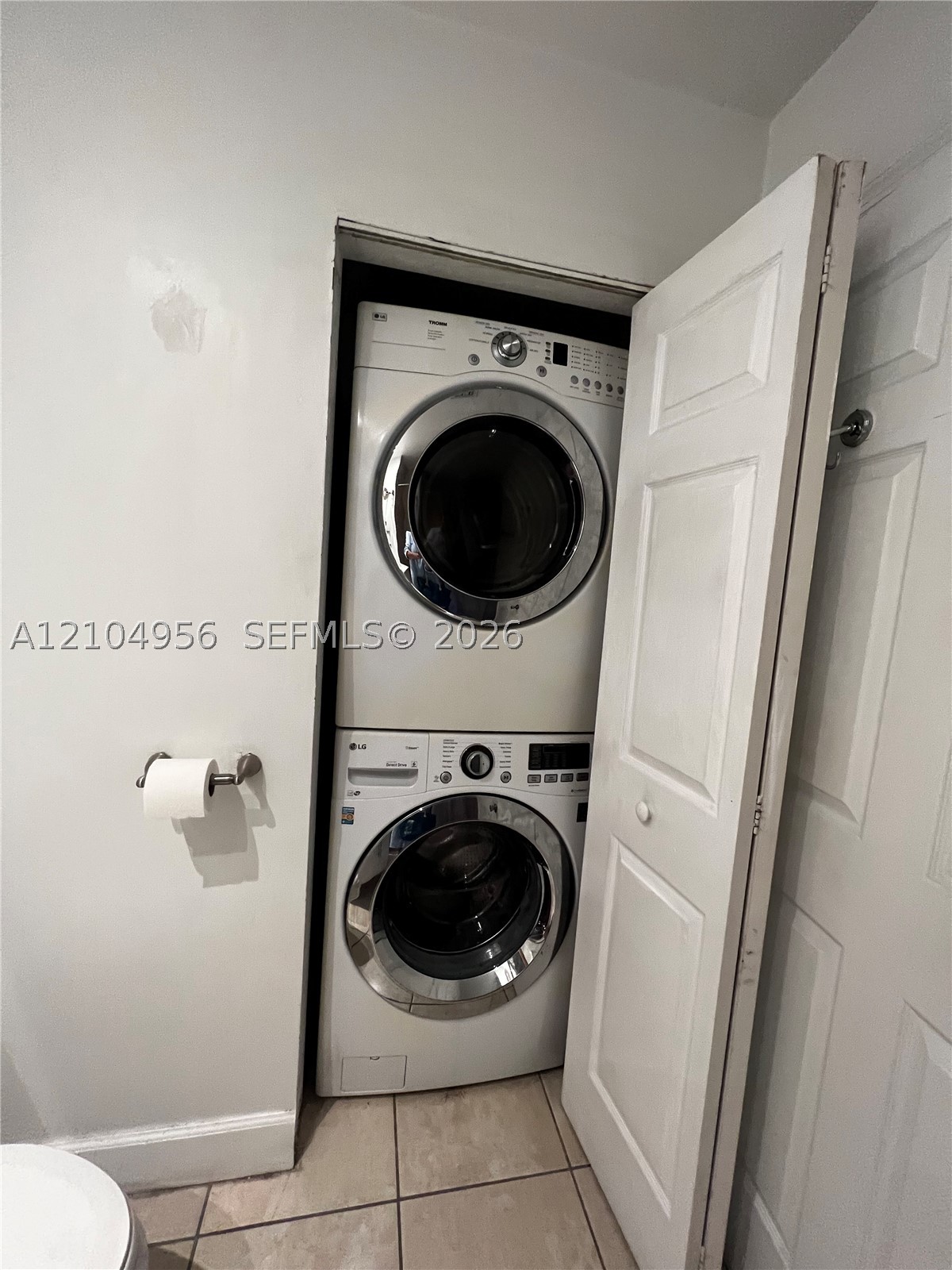 275 NE 18th St #305 Miami, FL 33132