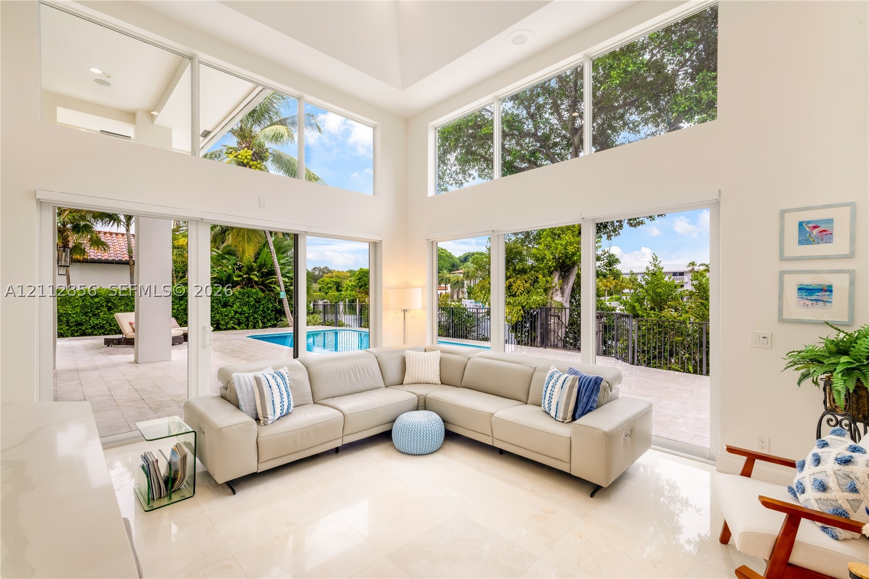 285 Las Brisas Ct Coral Gables, FL 33143