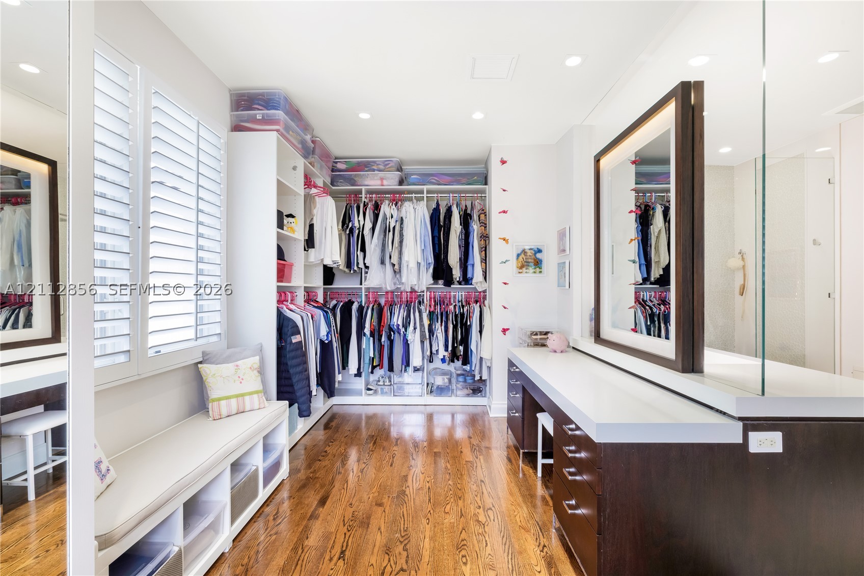 285 Las Brisas Ct Coral Gables, FL 33143
