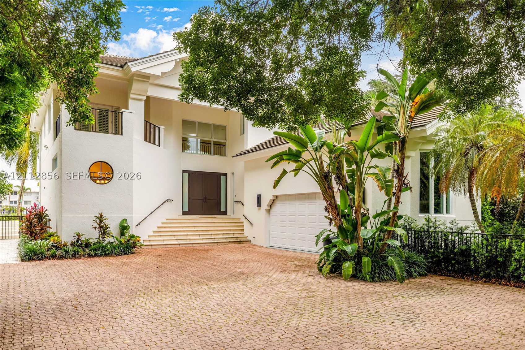 285 Las Brisas Ct Coral Gables, FL 33143