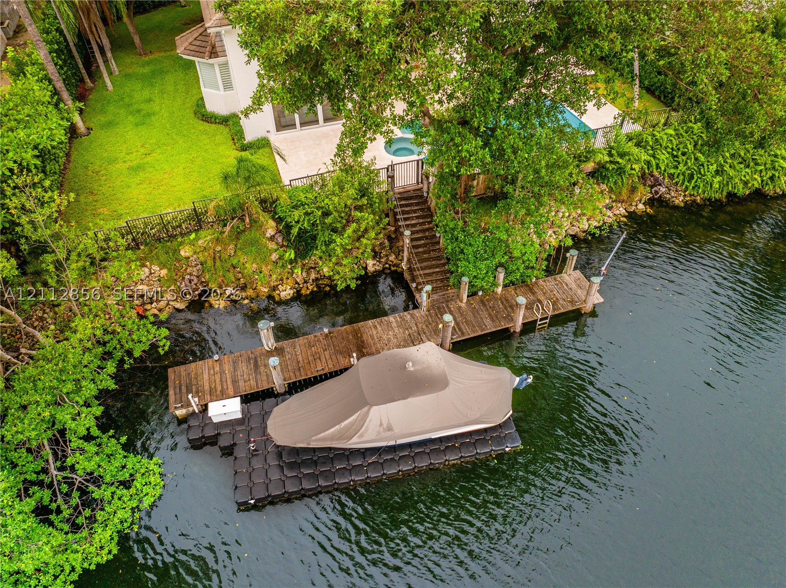 285 Las Brisas Ct Coral Gables, FL 33143