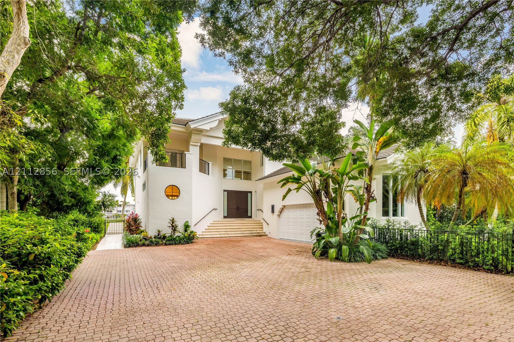 285 Las Brisas Ct Coral Gables, FL 33143