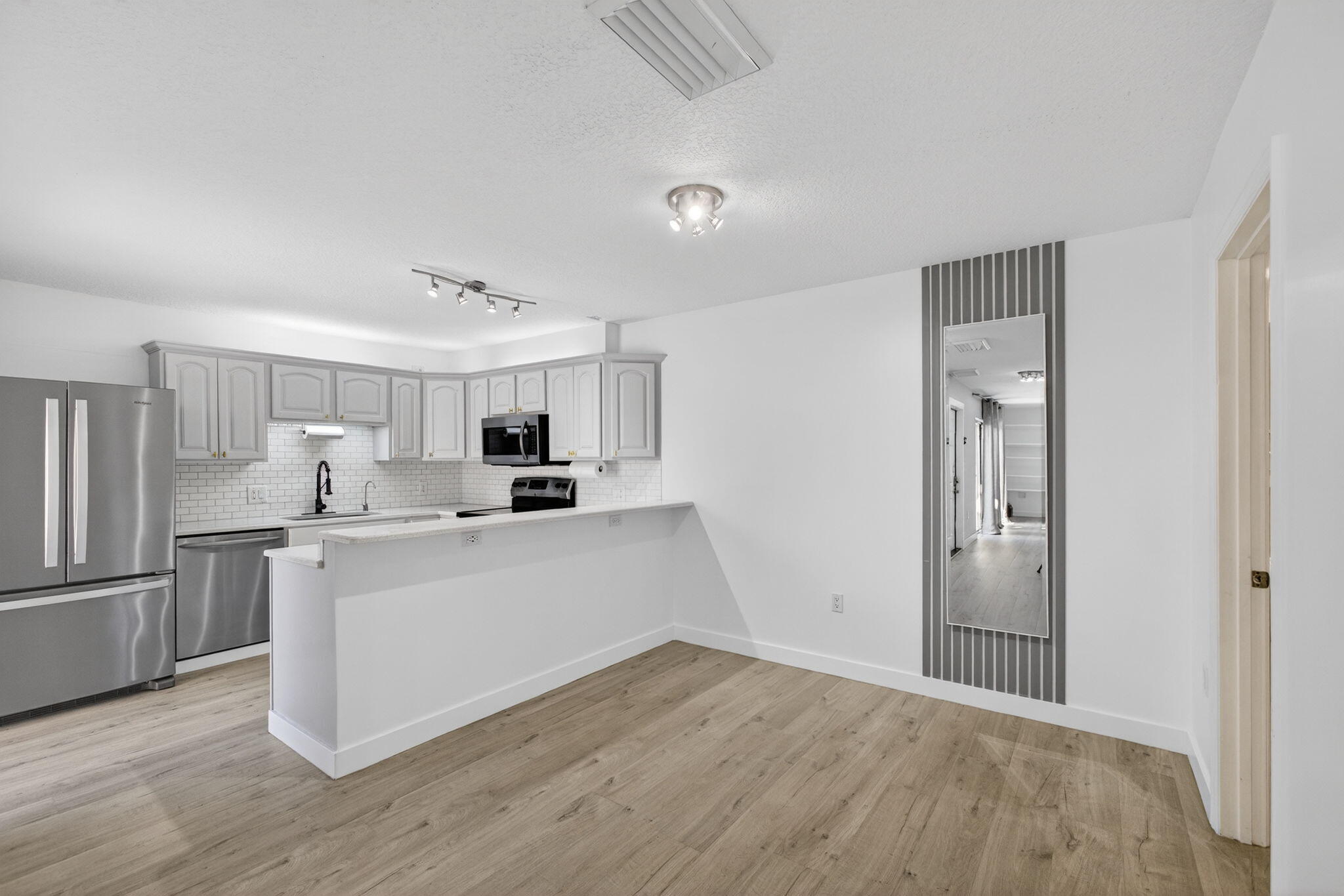 3332 N Meridian Way #B Palm Beach Gardens, FL 33410