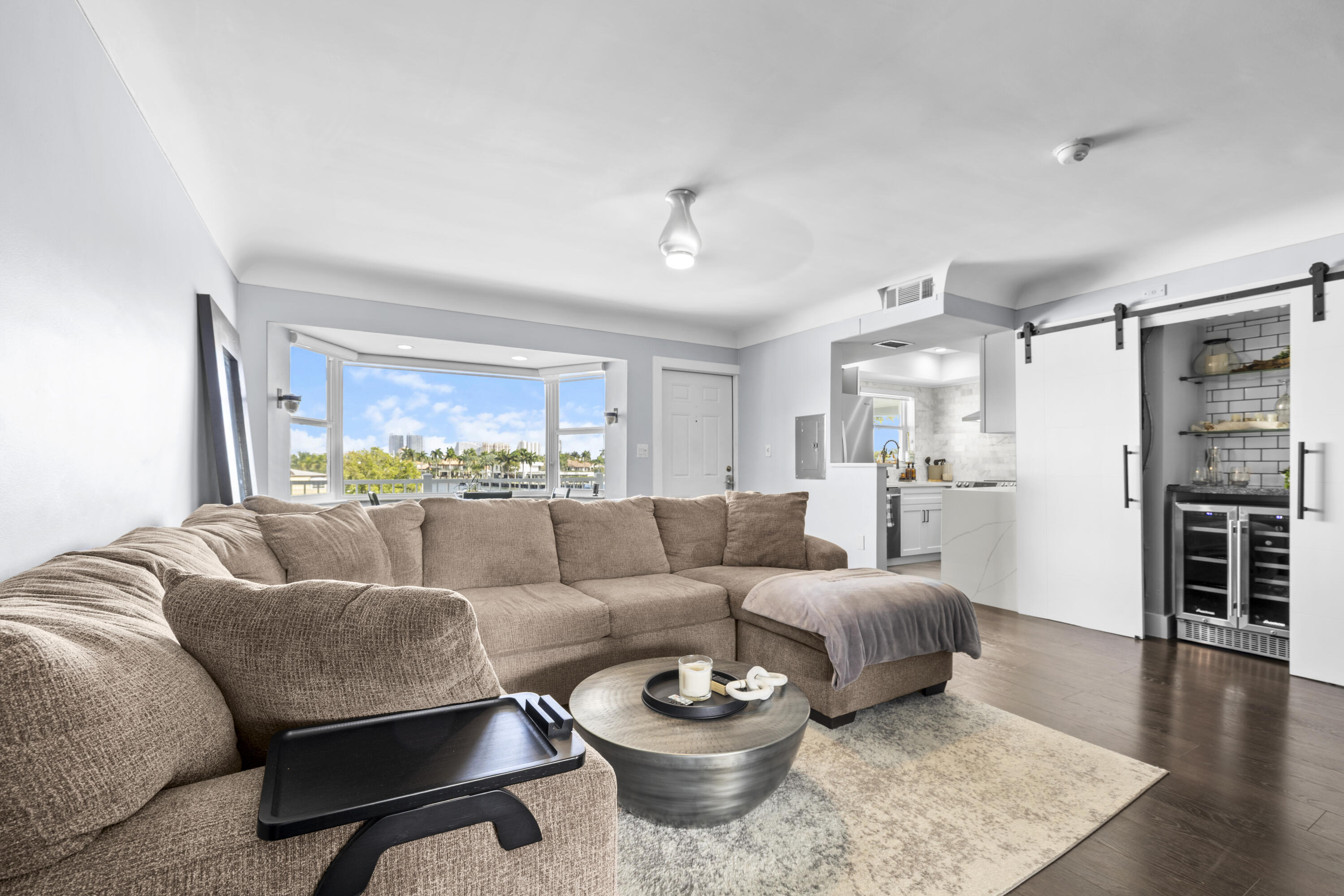 535 Hendricks #302 Fort Lauderdale, FL 33301