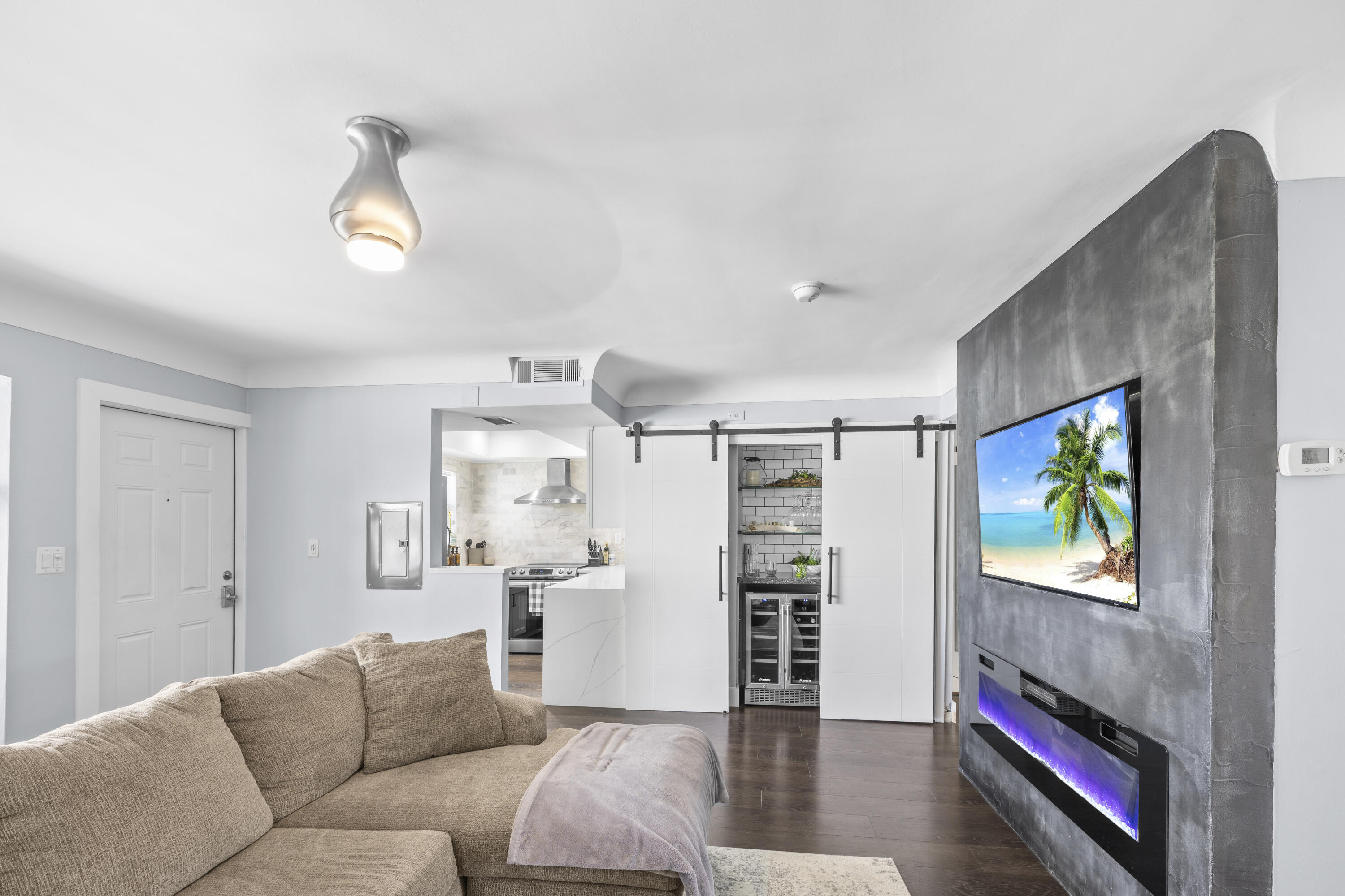 535 Hendricks #302 Fort Lauderdale, FL 33301