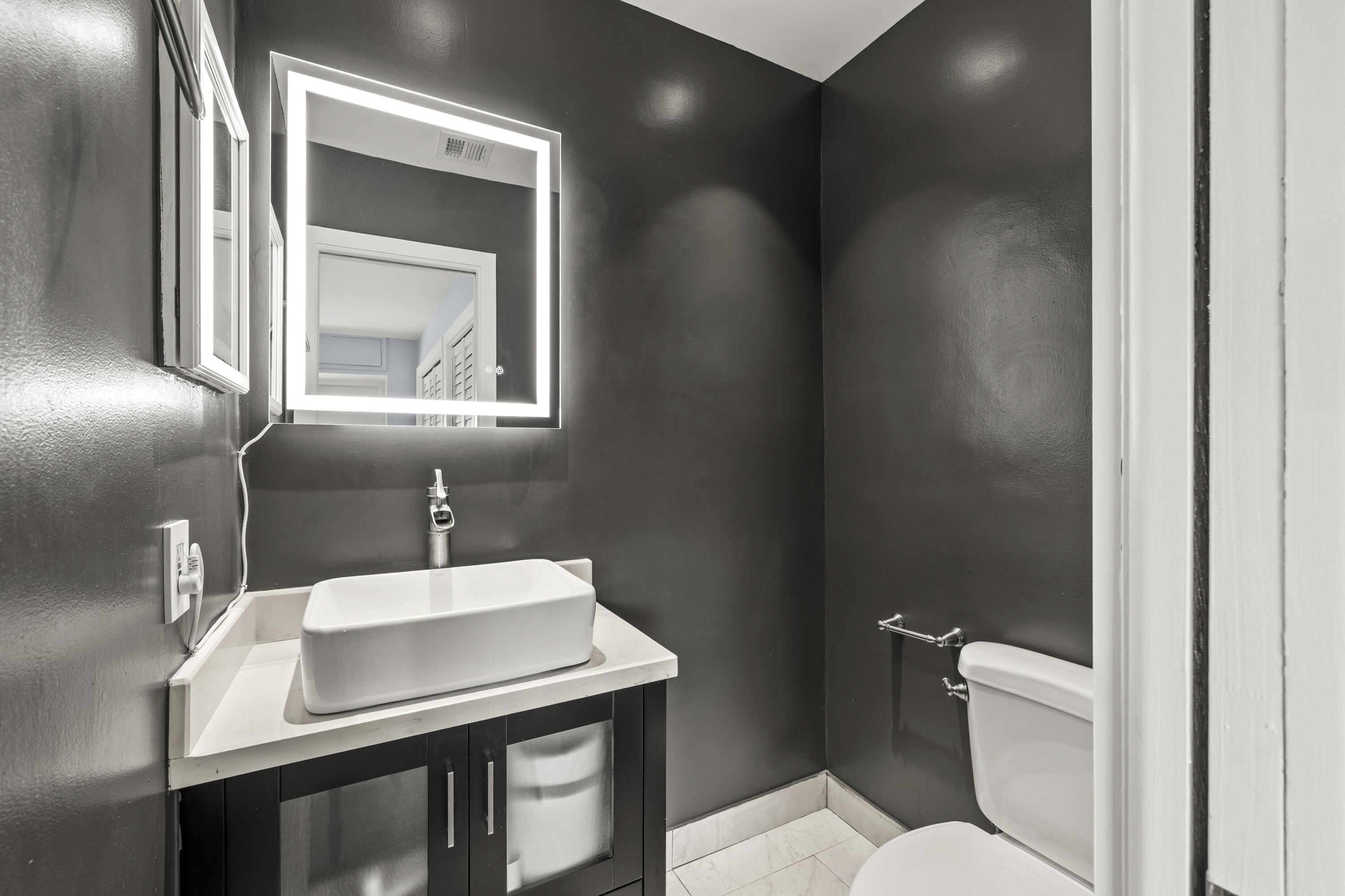 535 Hendricks #302 Fort Lauderdale, FL 33301