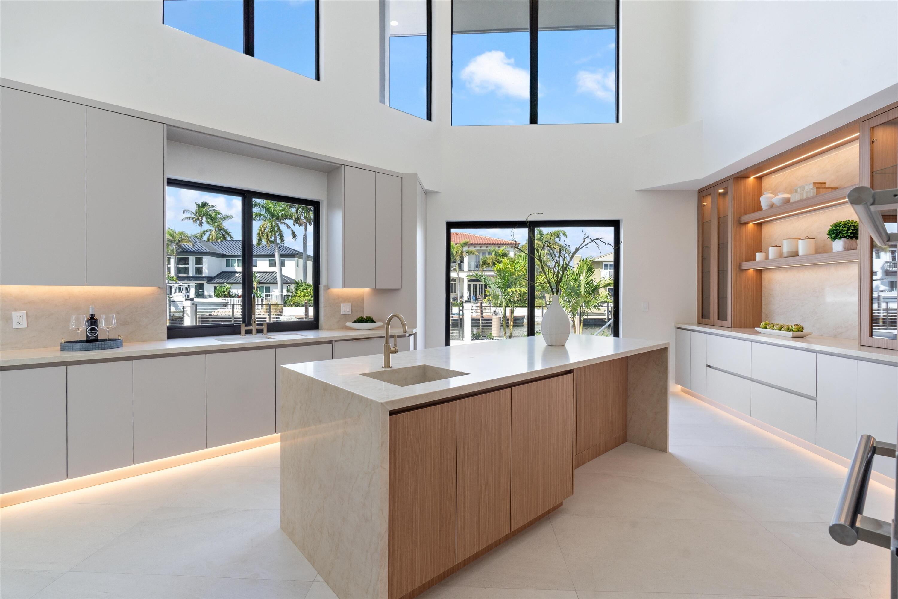 3721 NE 30th Lighthouse Point, FL 33064