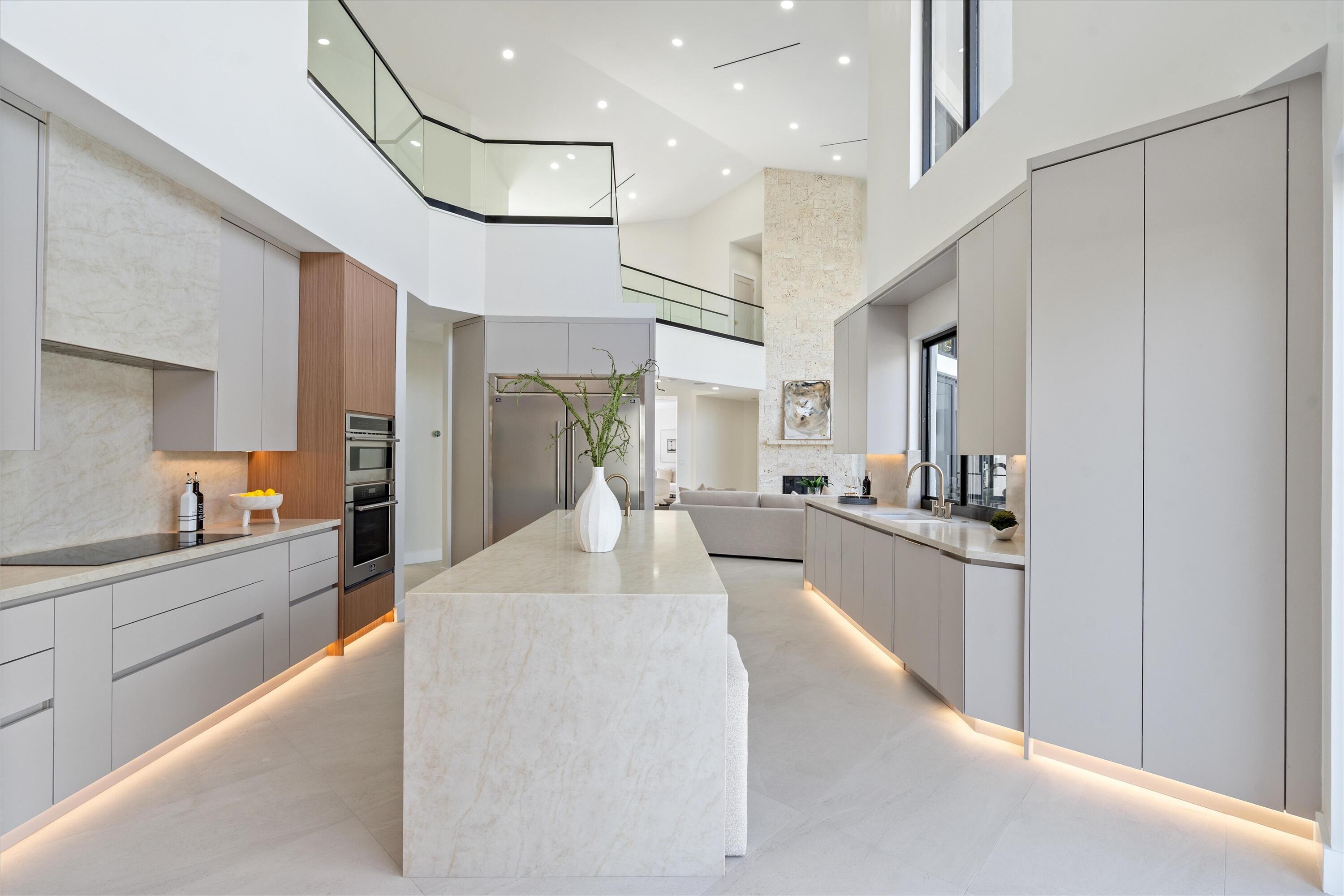 3721 NE 30th Lighthouse Point, FL 33064