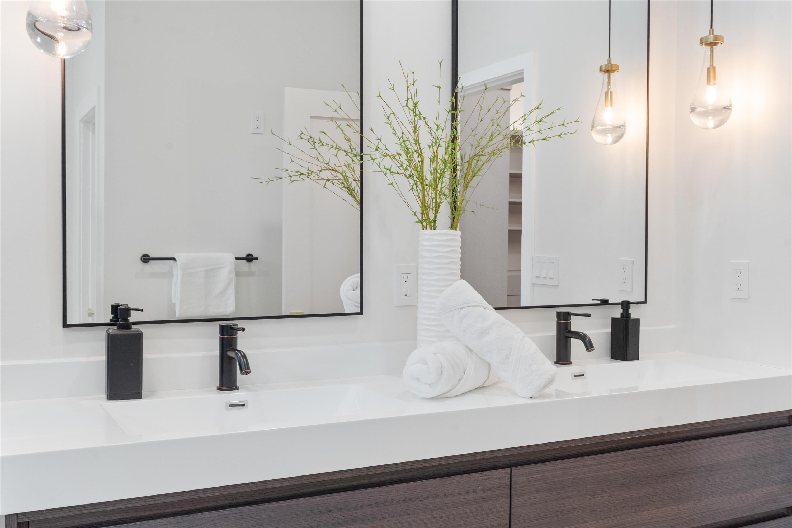 3721 NE 30th Lighthouse Point, FL 33064