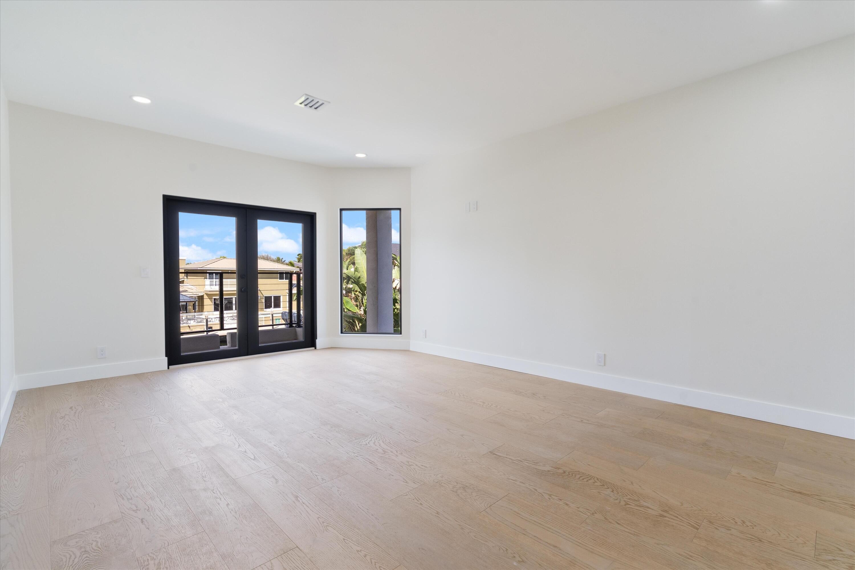 3721 NE 30th Lighthouse Point, FL 33064