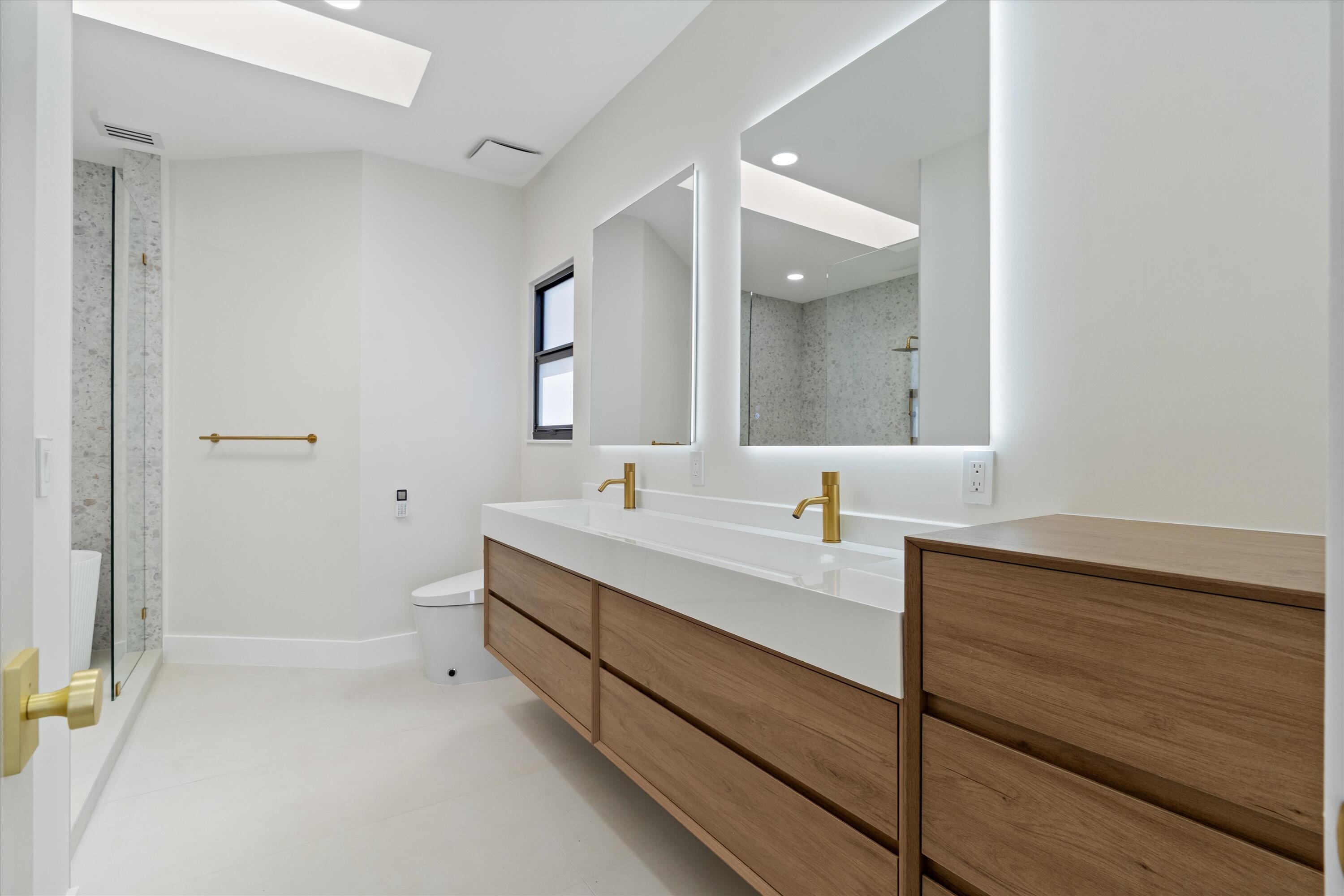 3721 NE 30th Lighthouse Point, FL 33064