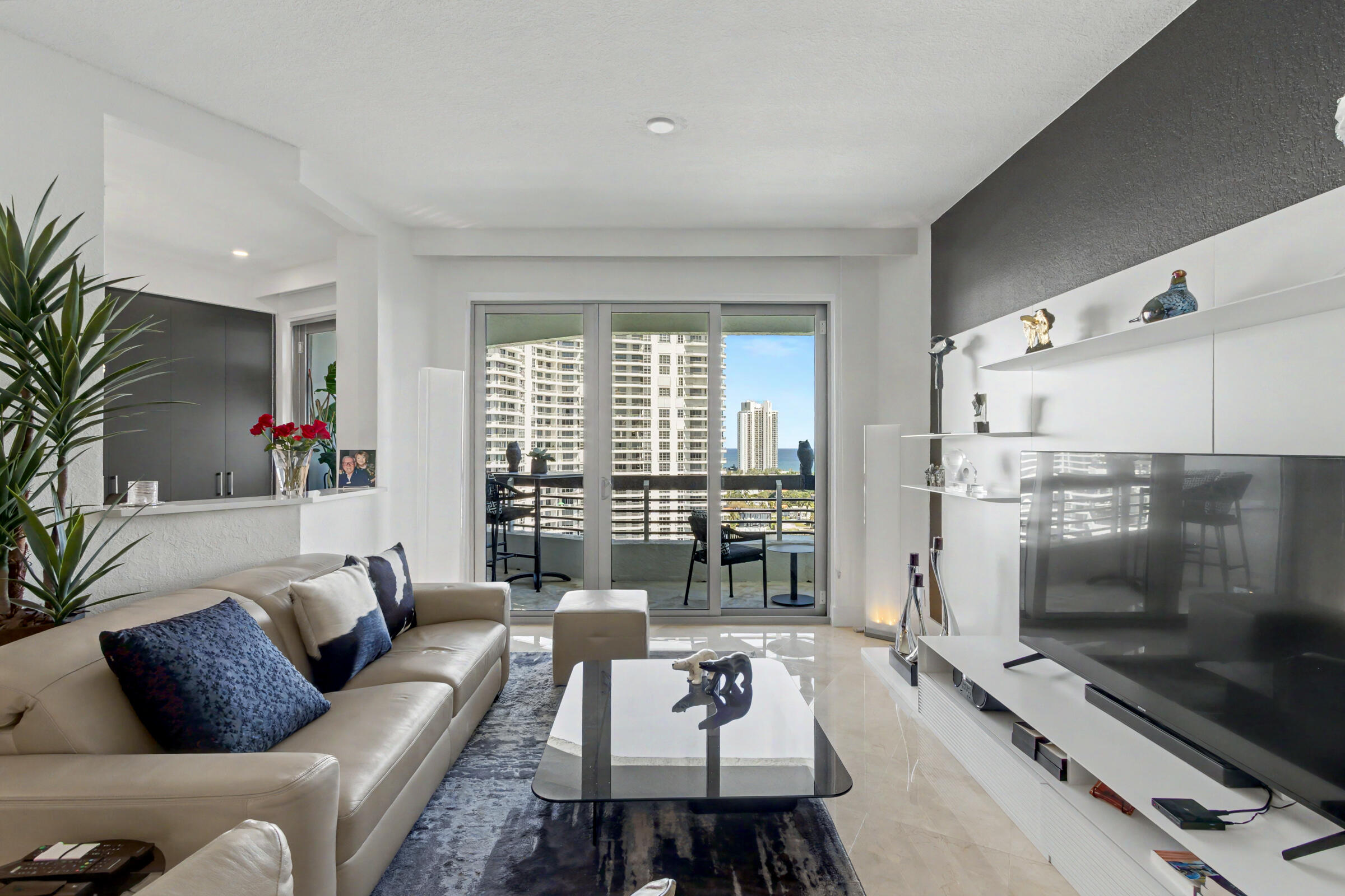 3600 Mystic Pointe #1916 Aventura, FL 33180