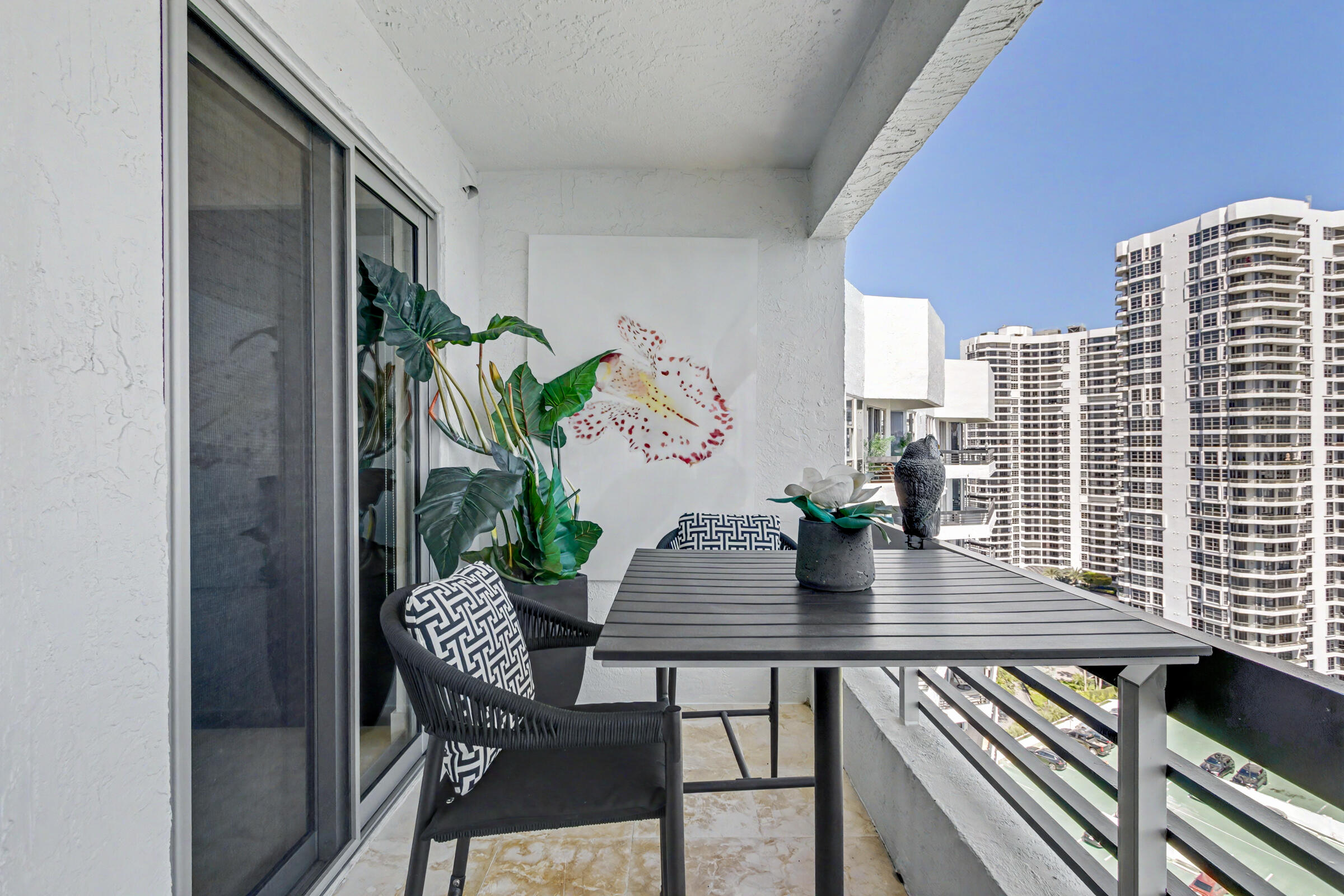 3600 Mystic Pointe #1916 Aventura, FL 33180