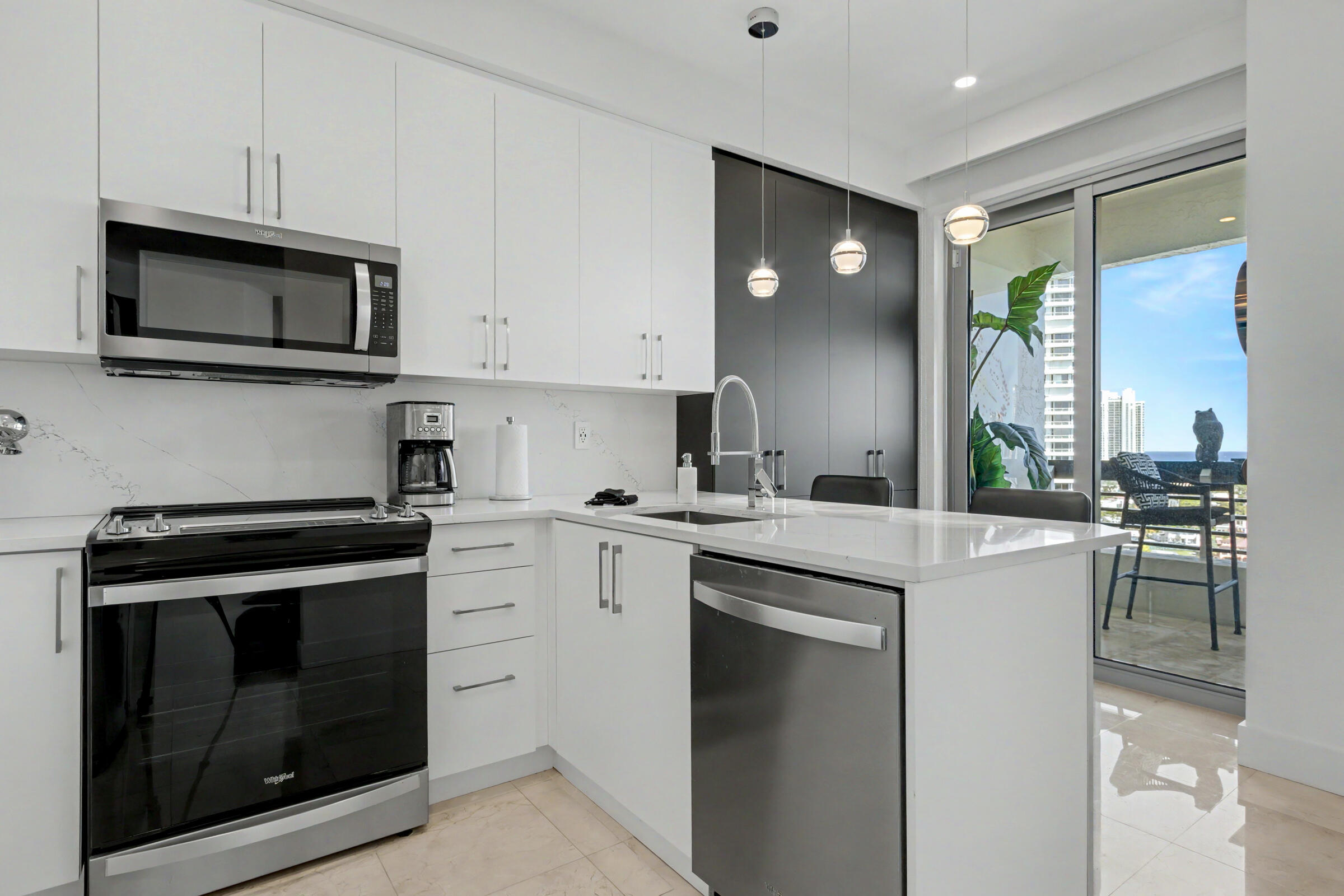 3600 Mystic Pointe #1916 Aventura, FL 33180