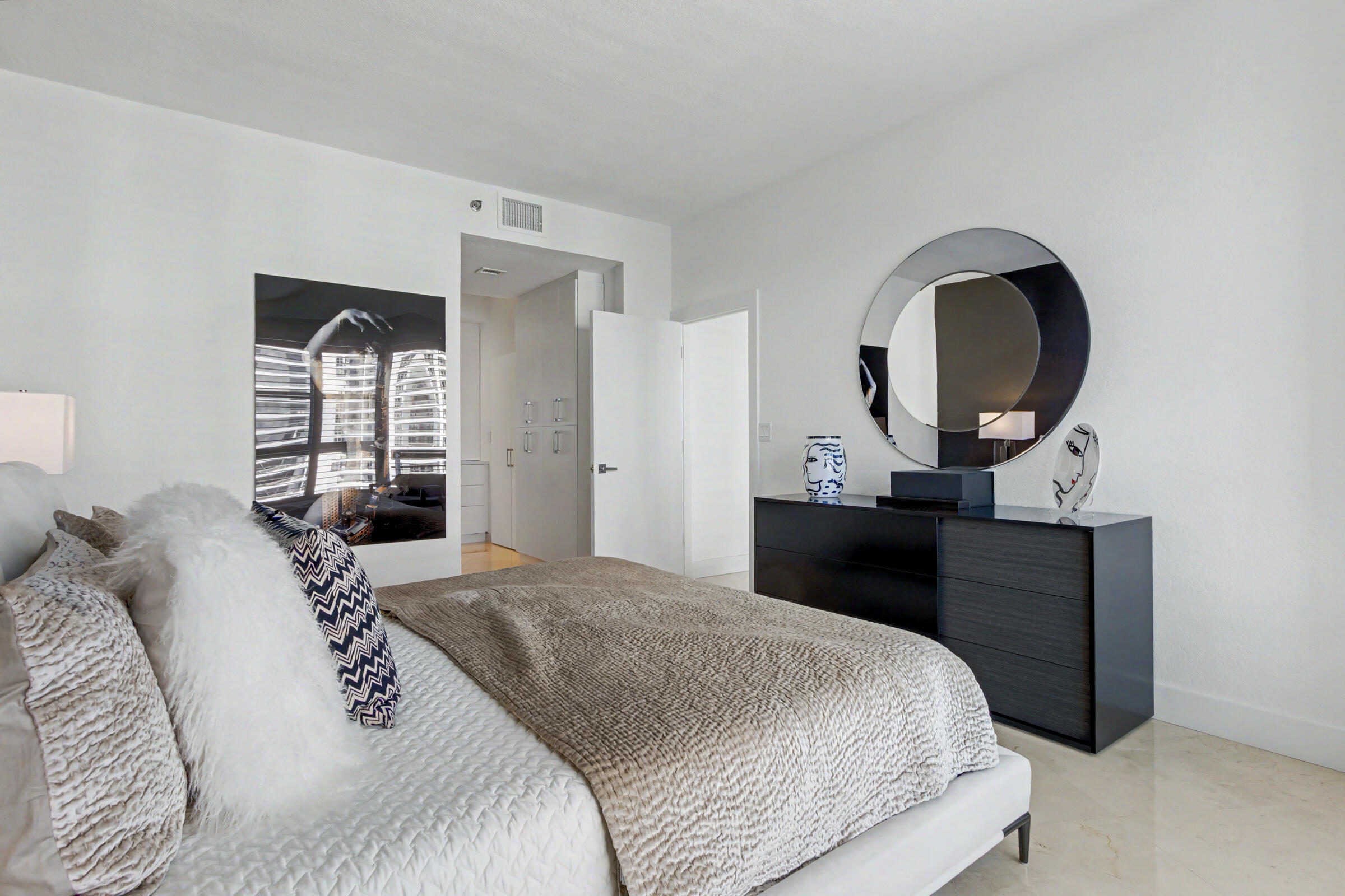 3600 Mystic Pointe #1916 Aventura, FL 33180