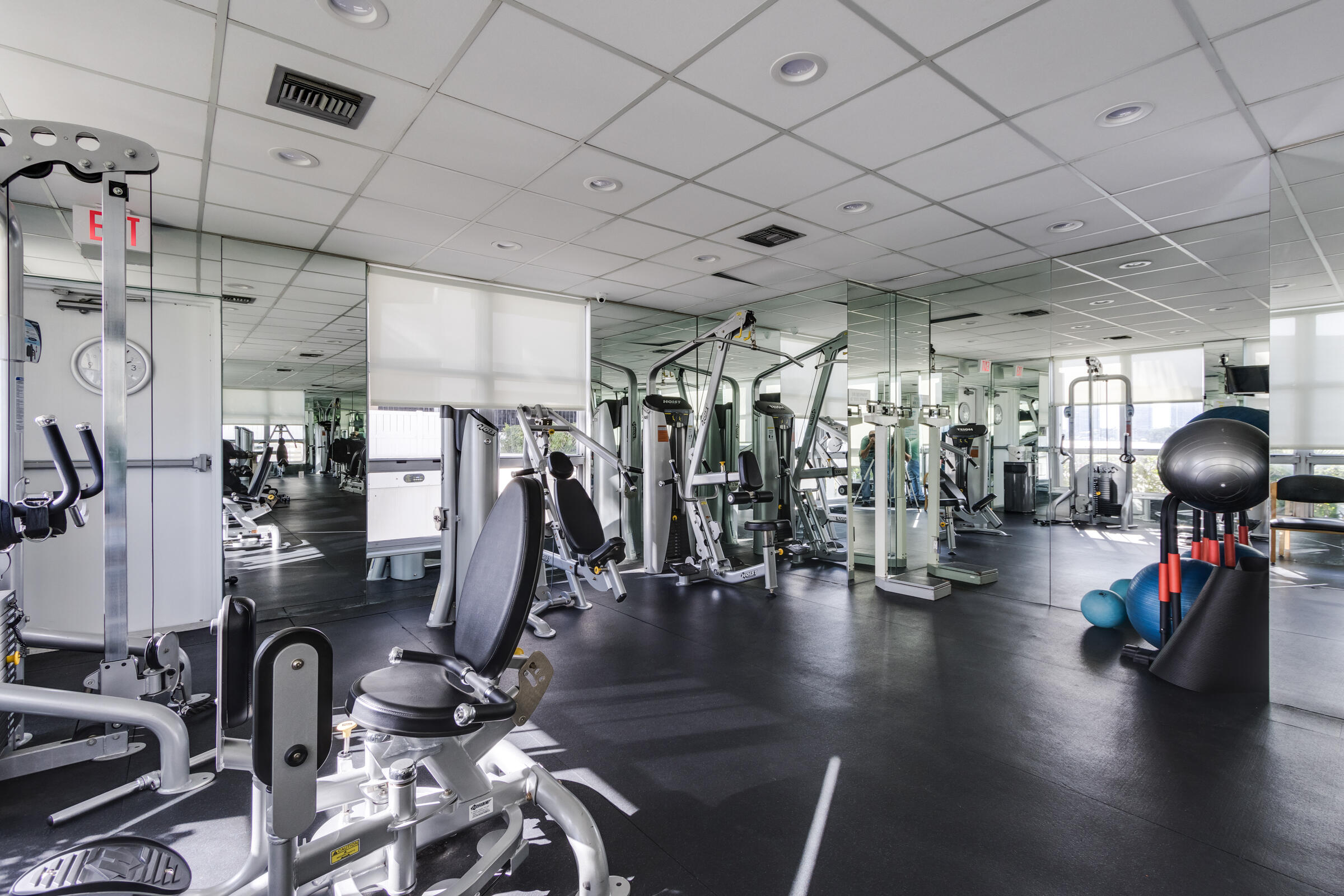 3600 Mystic Pointe #1916 Aventura, FL 33180