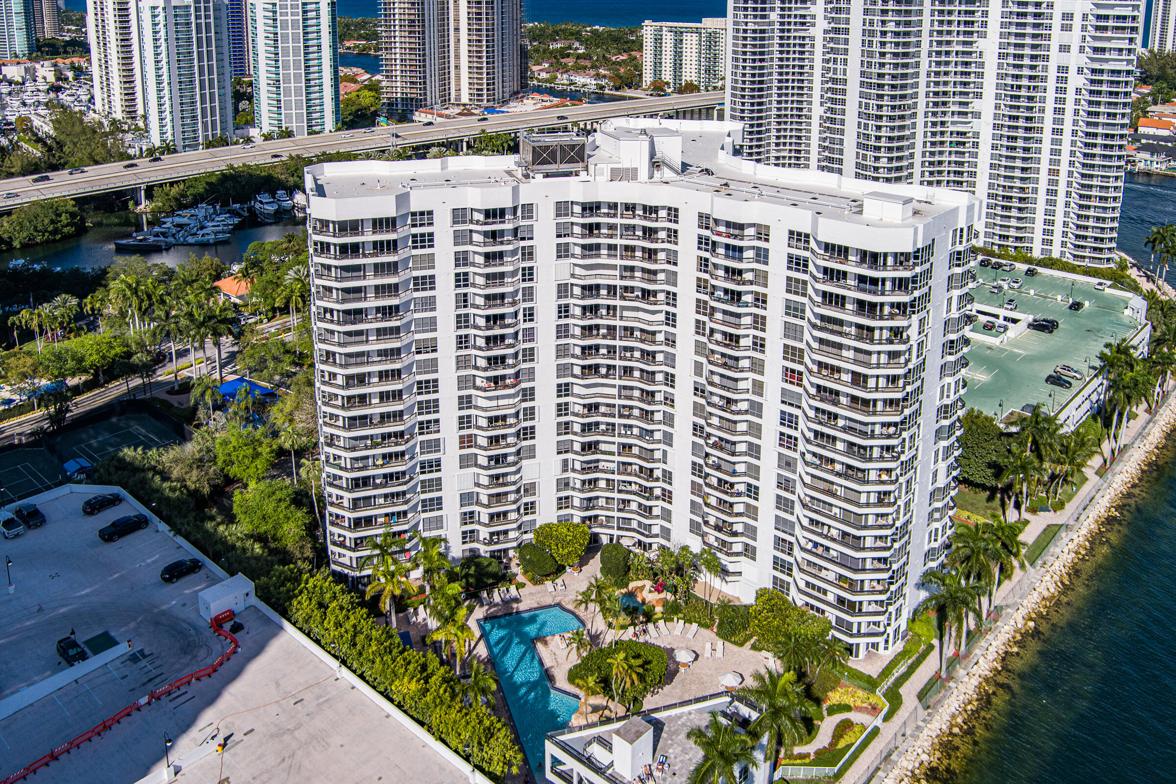 3600 Mystic Pointe #1916 Aventura, FL 33180